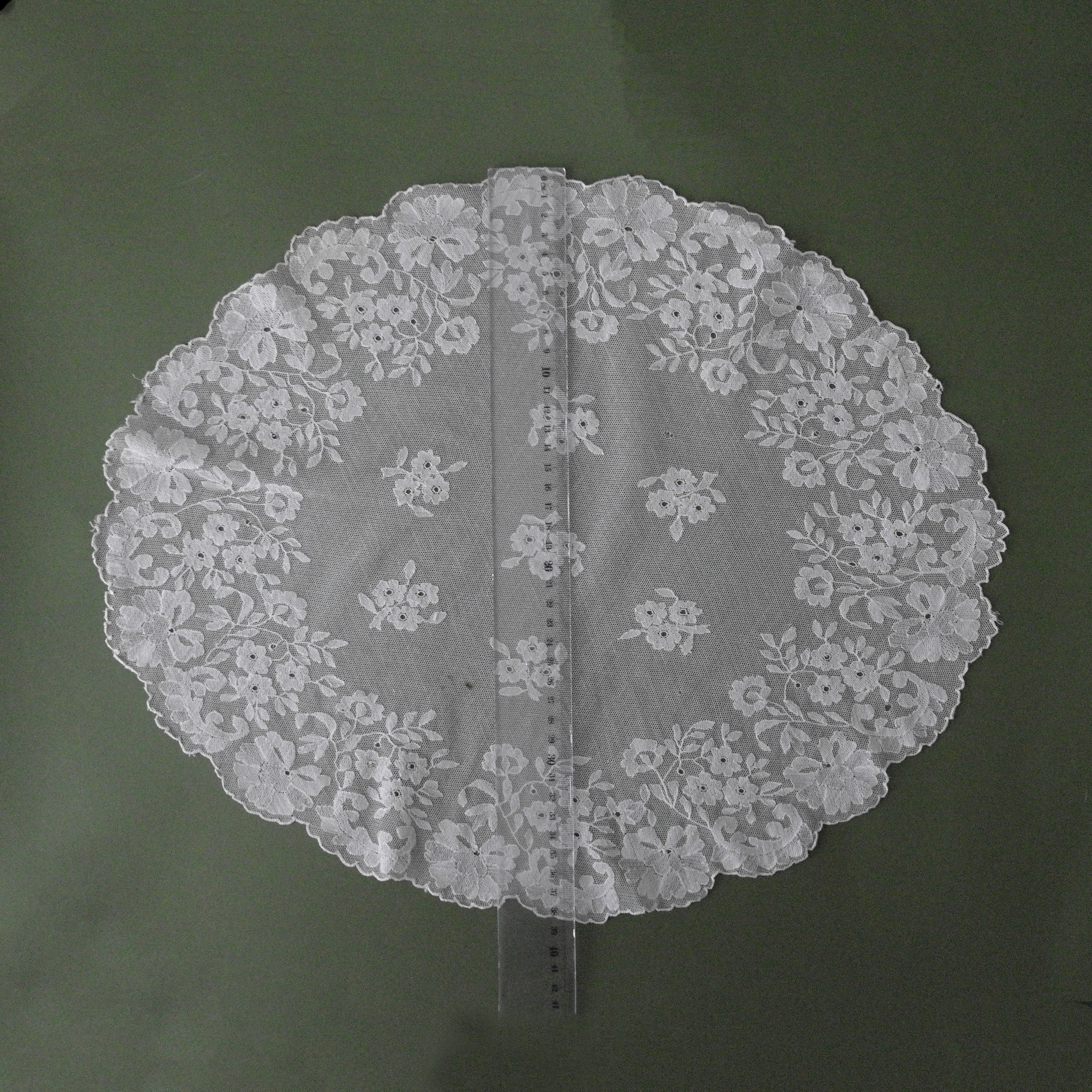 Lace napkins. Современнные и актикварные украшения в Барселоне, Москве и Санкт-Петербурге