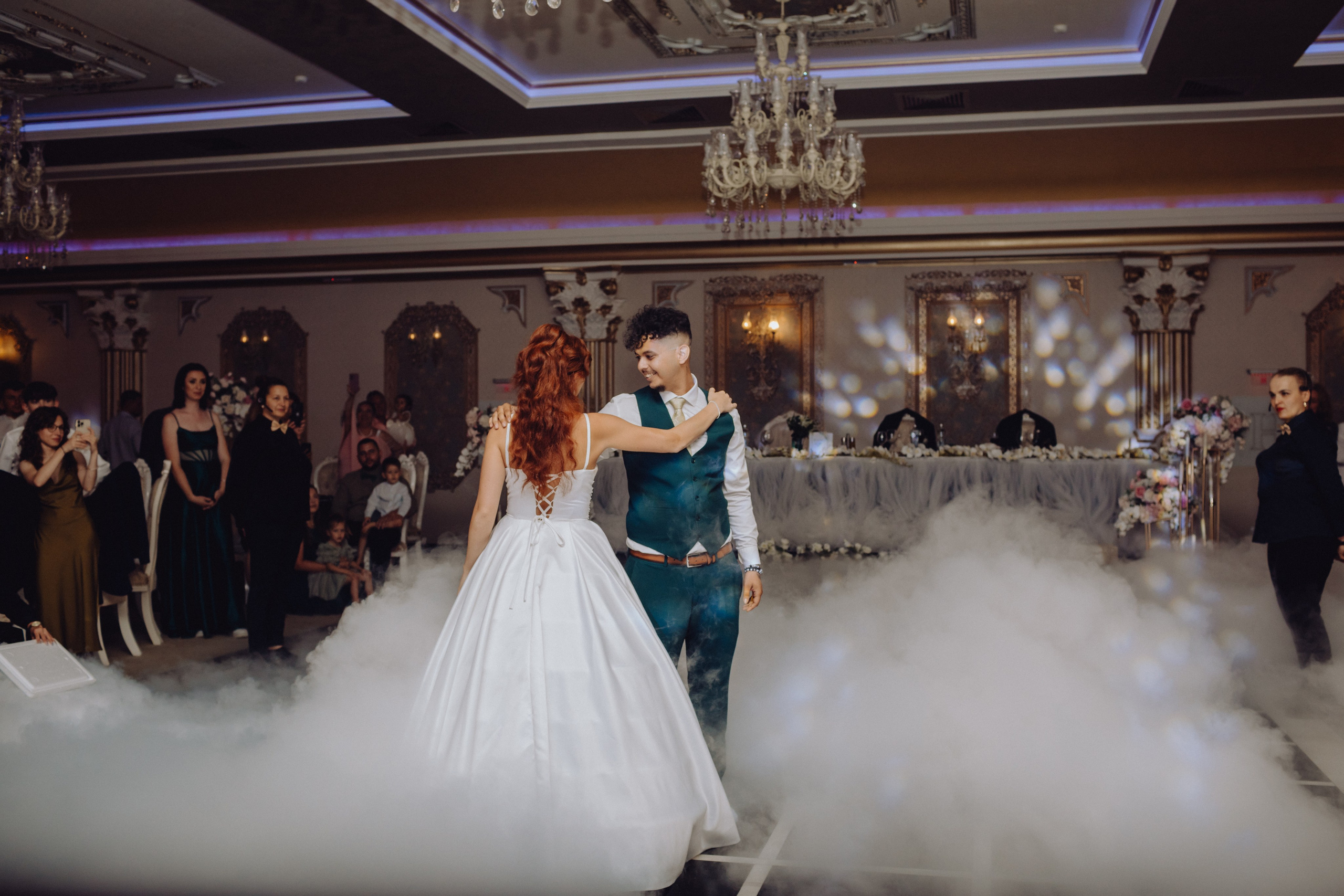 Paul & Maria. Wedding & couple photographer from Romania Rut Vetan