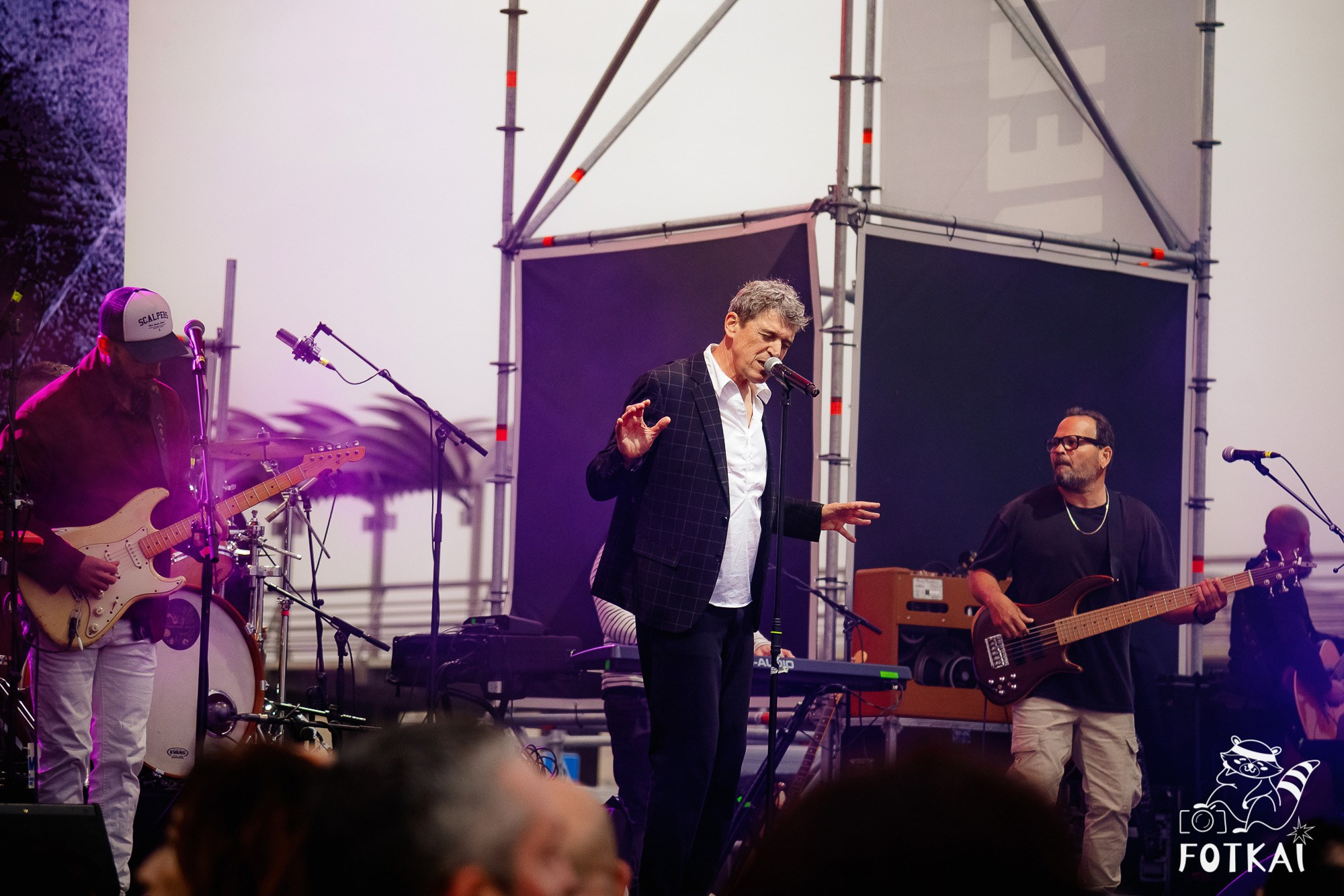 Festival AMA — Aquellos Maravillosos Años: фото с фестиваля в Аликанте, 2026 | FOTKAI
