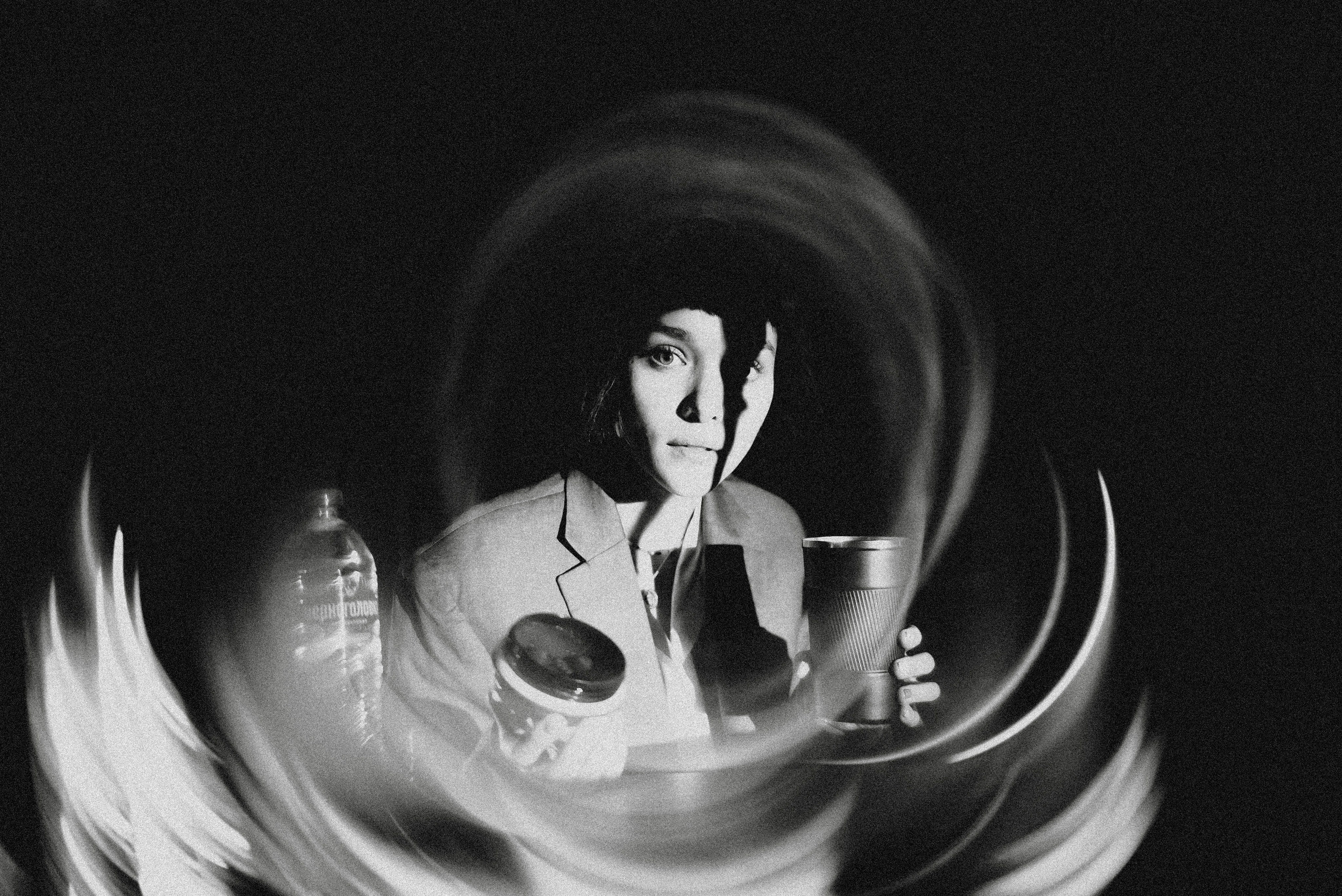 ЧЕРНЫЙ КВАДРАТ. Стрит-фотография, полная абсурда, идиотизма и красоты