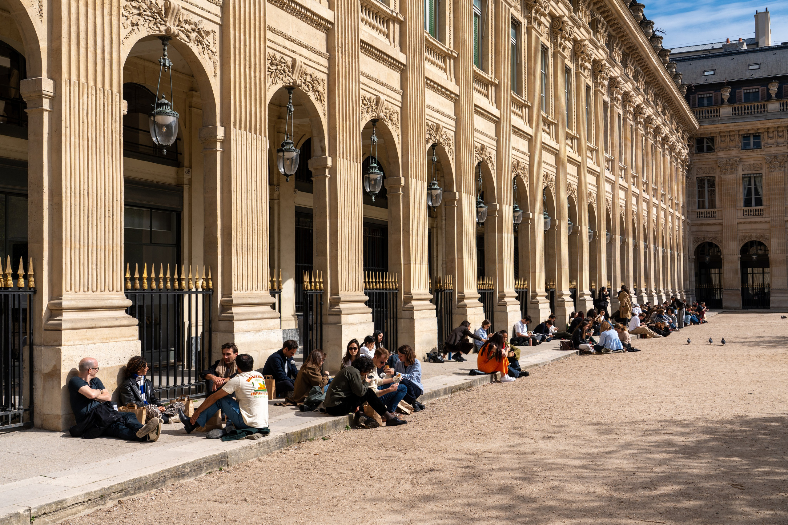 Streets of Paris. URBANSTREETFILES.ART