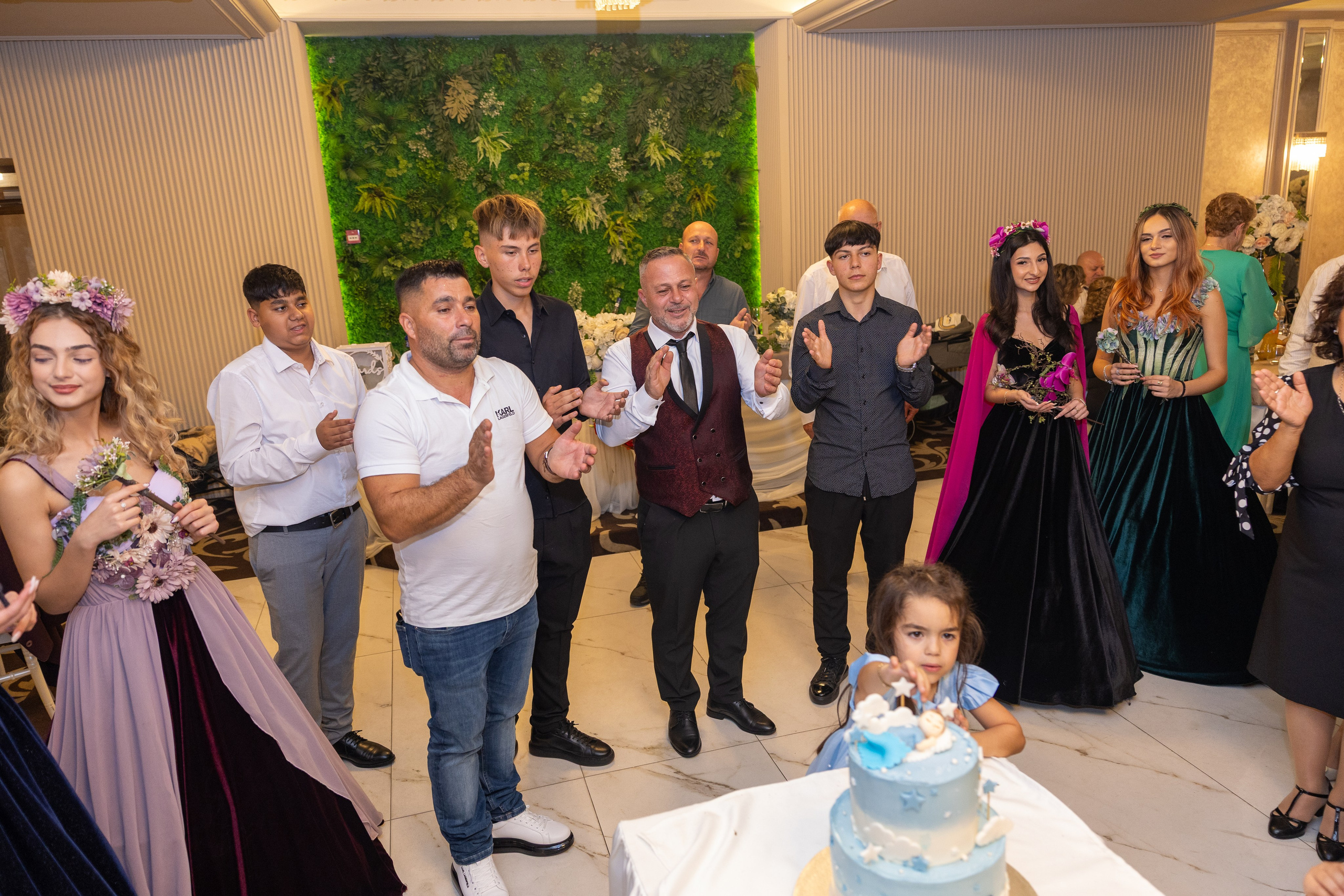 Andrei Sebastian. Moments By Gub