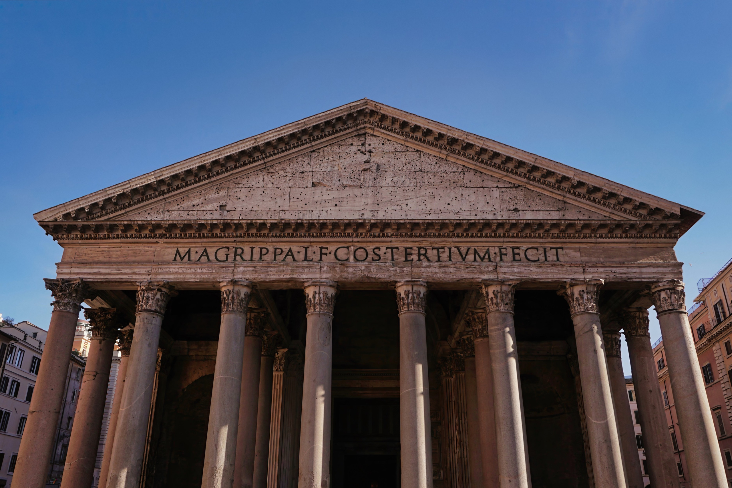Photography of Italy – The Pantheon in Rome during summer, photographed as part of a photography book about Rome.