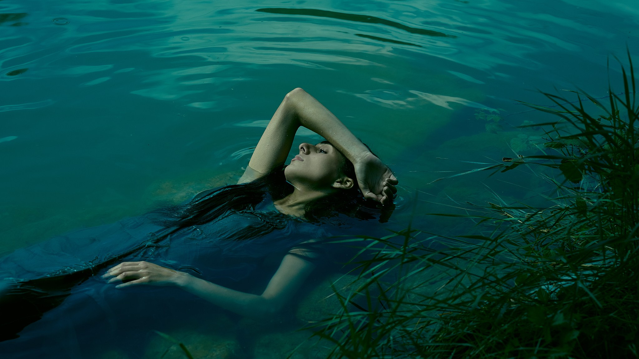 Portrait and commercial photographer in Yerevan Samvel Aghajanyan