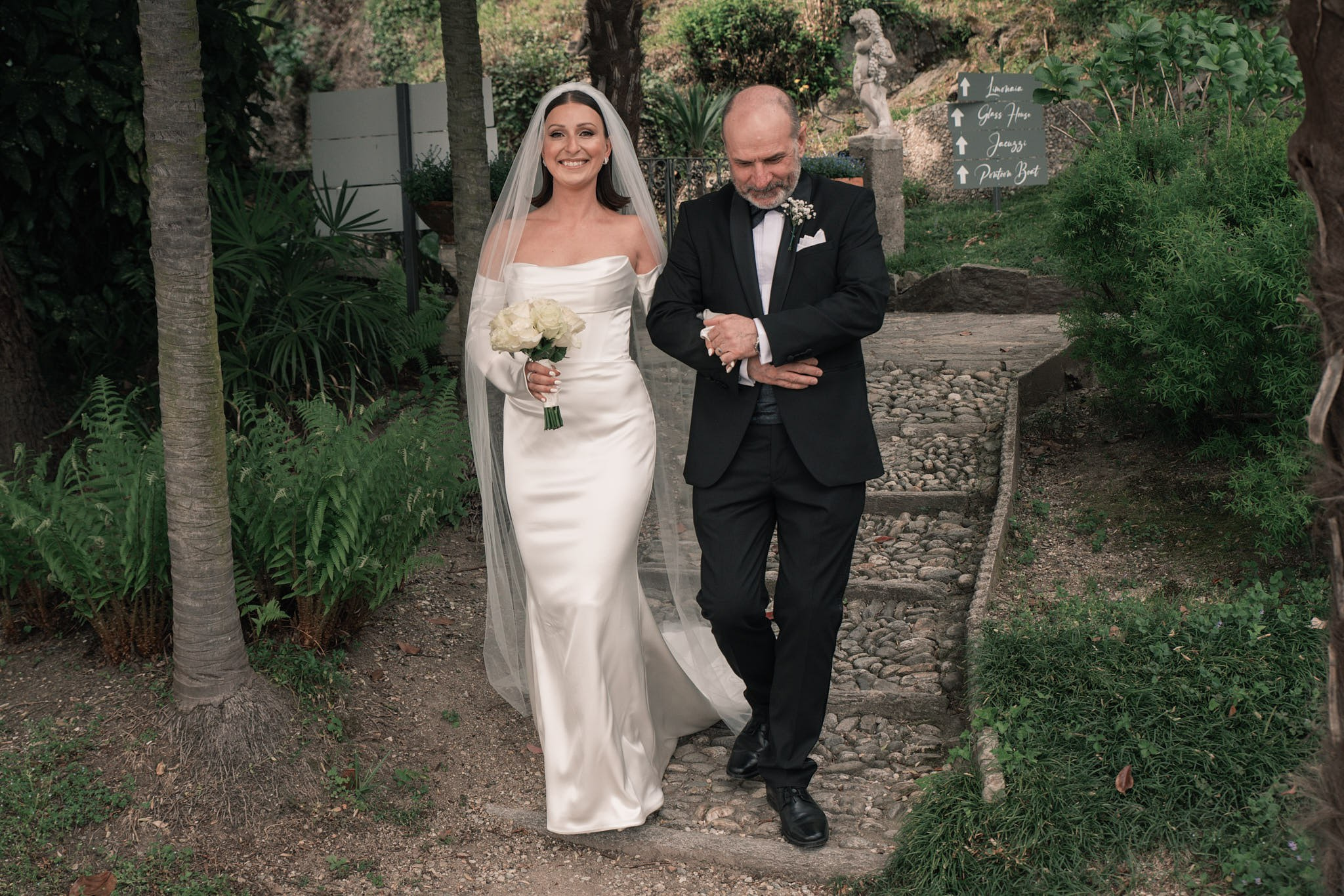 Roxie & Richard Wedding. Fotografo matrimonio Lago di Como Ferrari Media Production