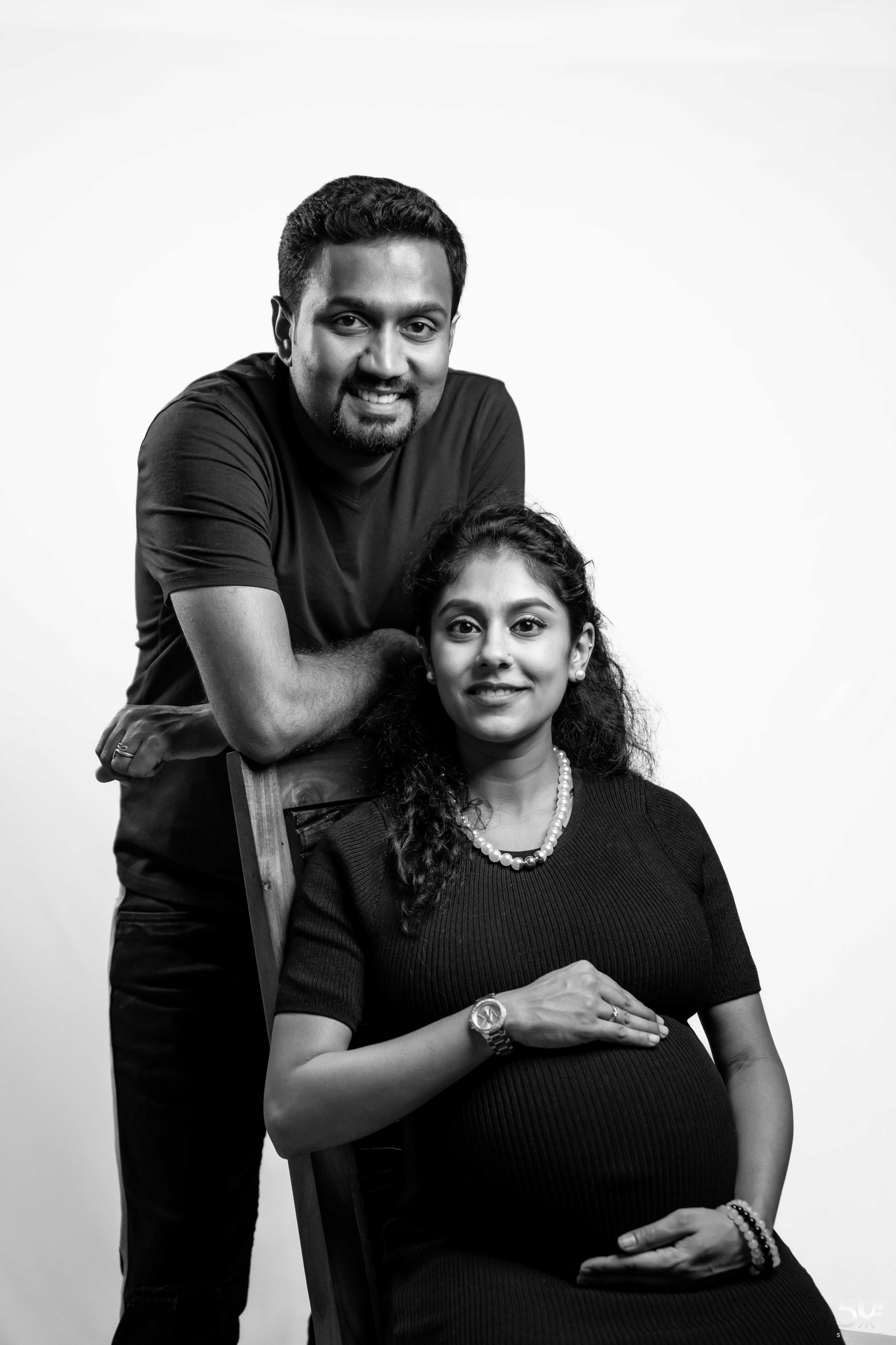 MATERNITY AND BABY SHOOTS. 50mm STUDIOS