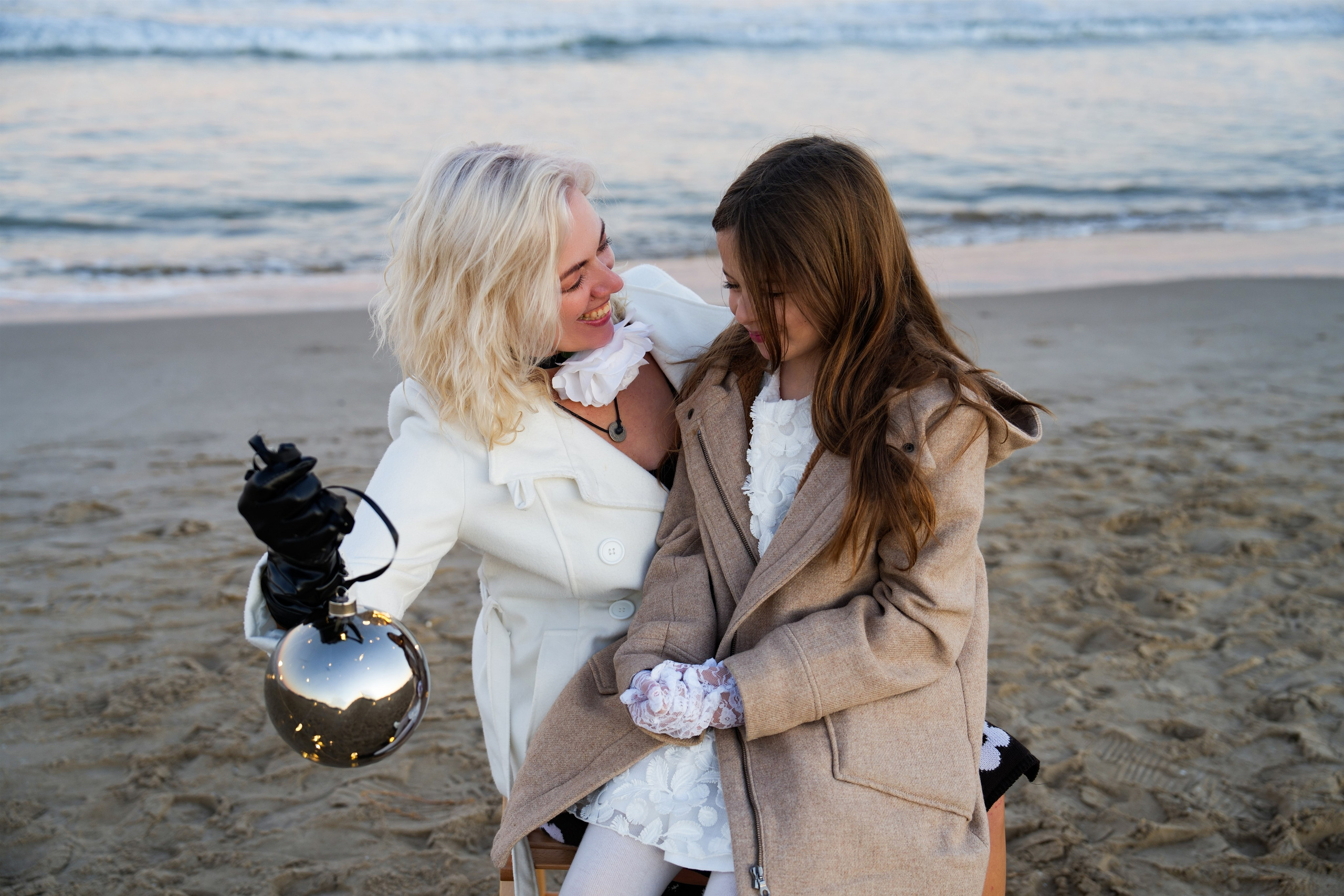 OLENA Y VASY. Fotógrafa Olena Petryk. Realizo sesiones de fotos en Puerto de Sagunto