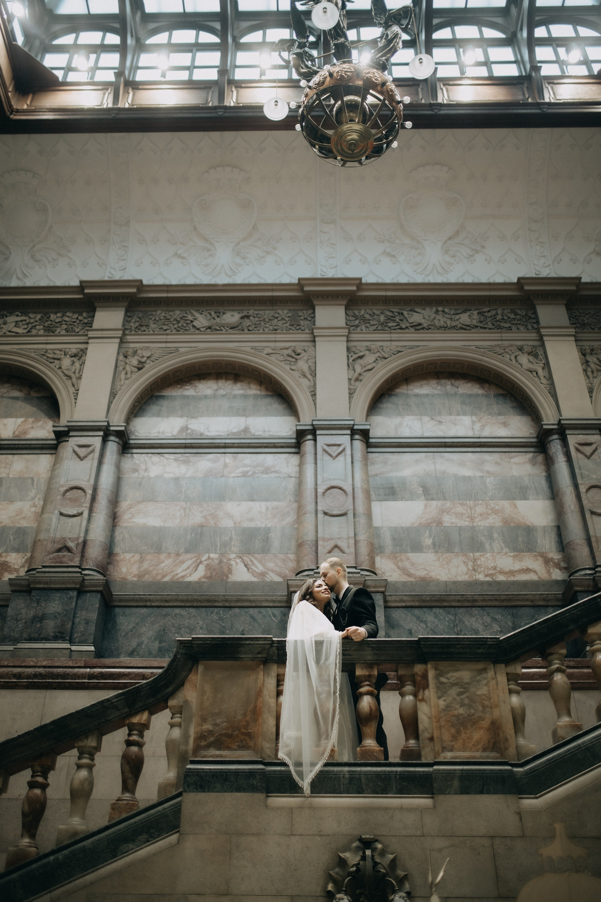 Ayushi and Tomasz. Wedding and Portrait Photographer Evie Moon