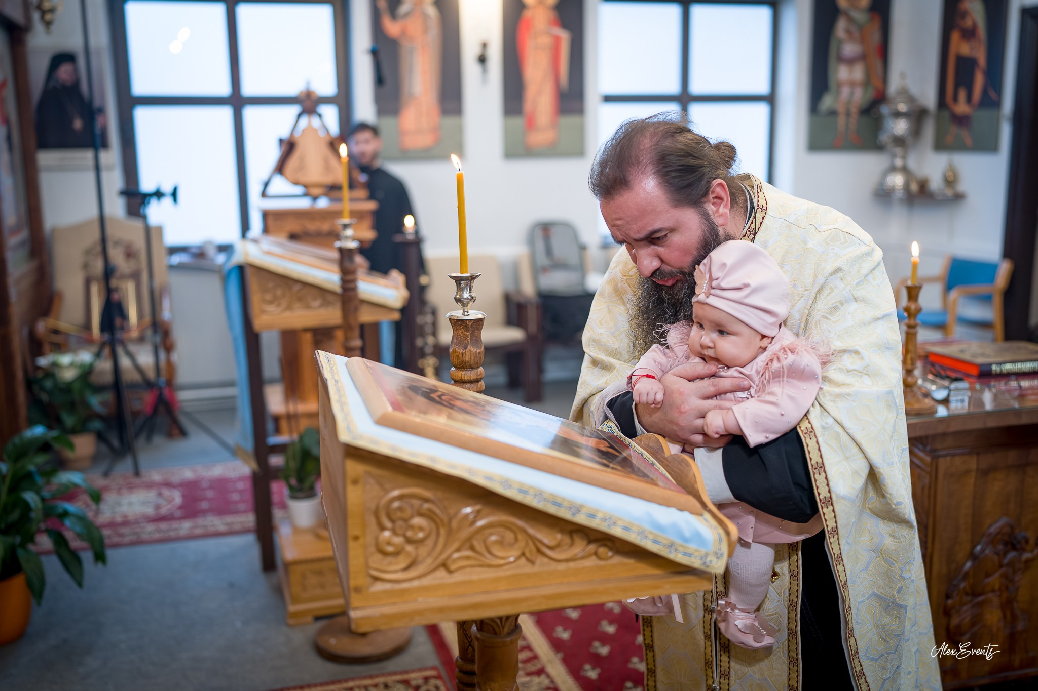 Fotograf Botez Roman Danemarca la biserica romaneasca din Agerbæk| Alex Events. AlexEvents Fotograf / Videograf de evenimente Danemarca DK Horsens, Arhus, Odense, Vejle.Nunta, botez, foto-studio