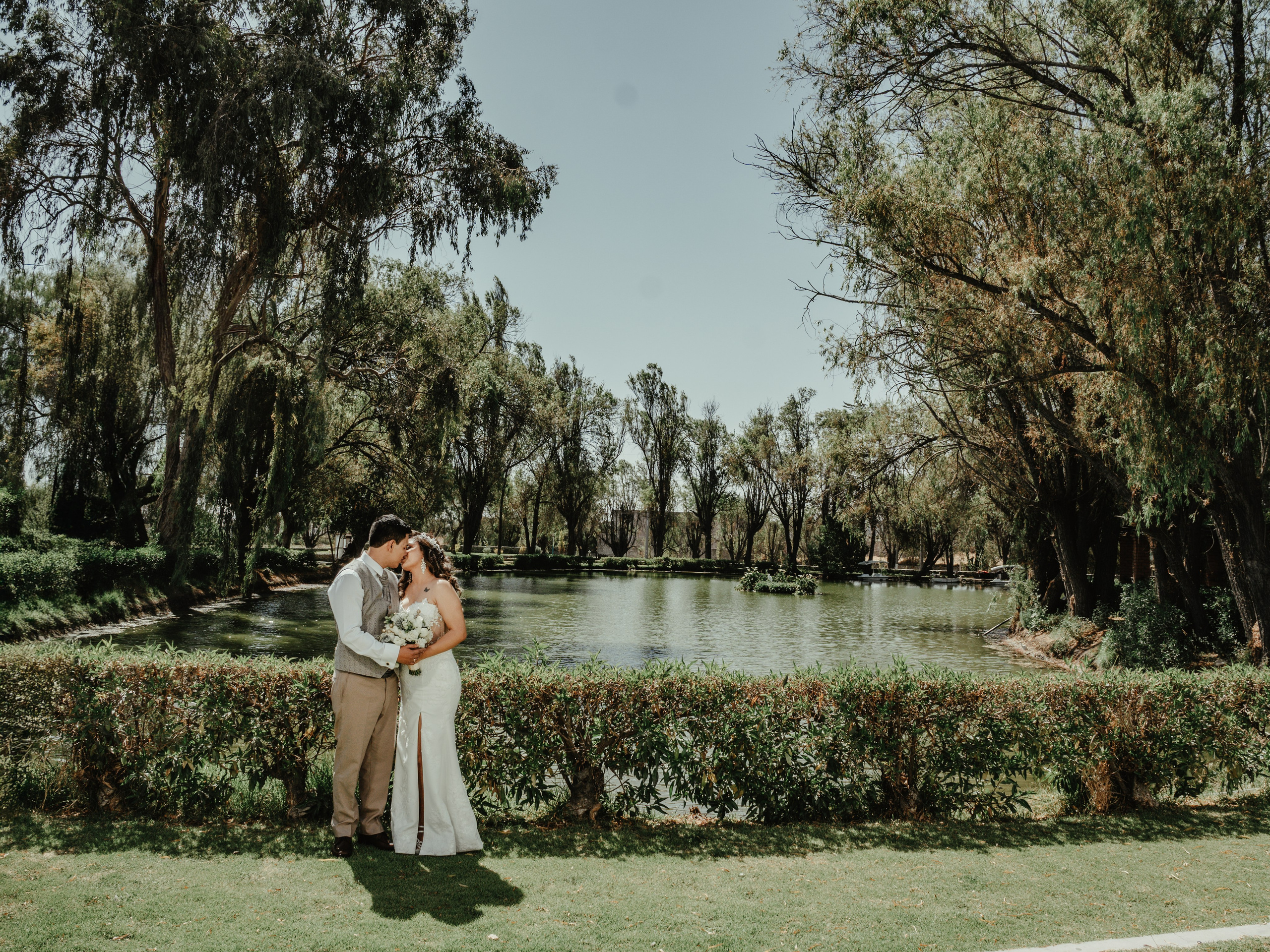 CARLA Y MARIO BODA RELIGIOSA. Studio KVTA | Fotografía y Video de Bodas en Arequipa