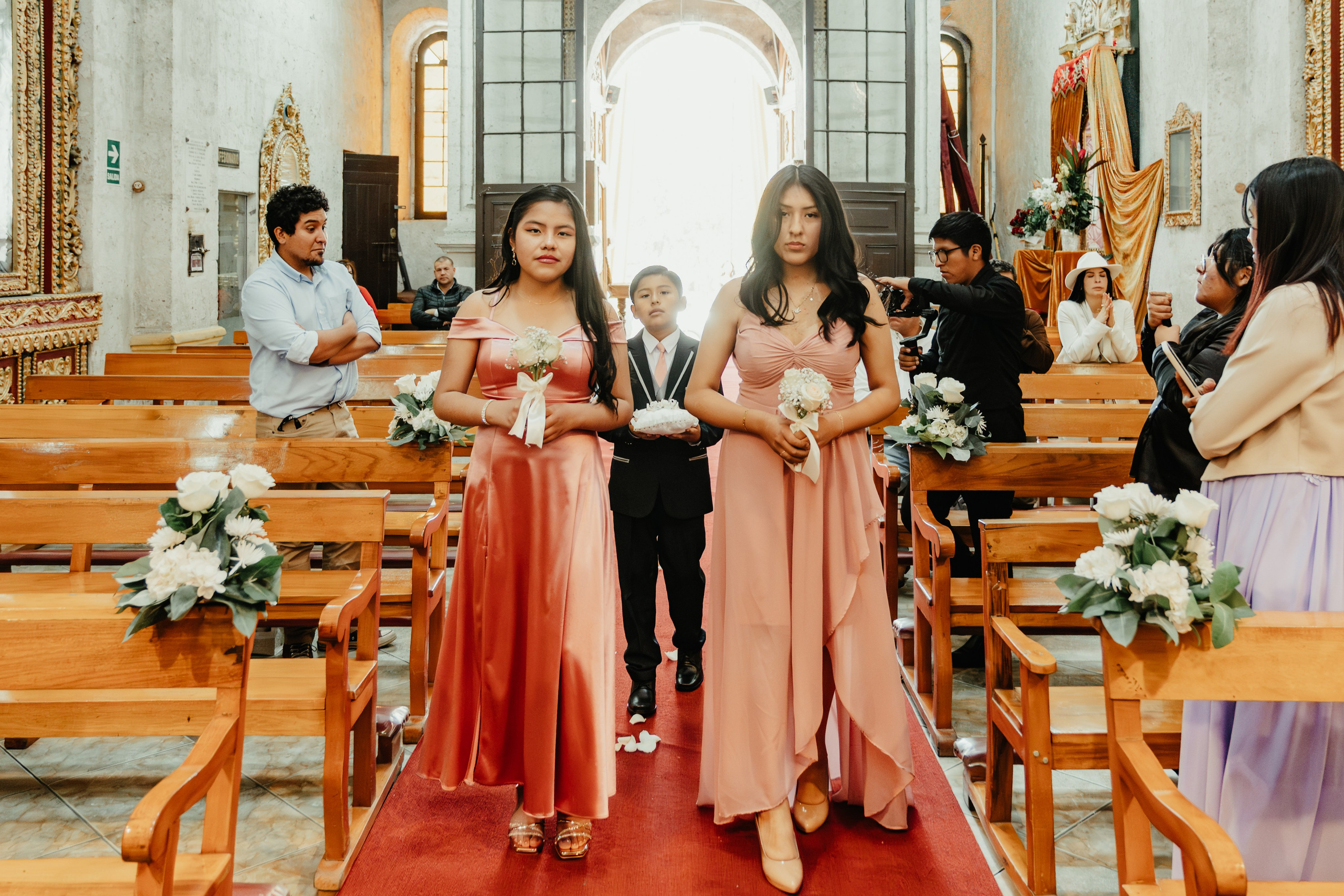 VANESSA + FRANKLIN BODA RELIGIOSA. Studio KVTA | Fotografía y Video de Bodas en Arequipa