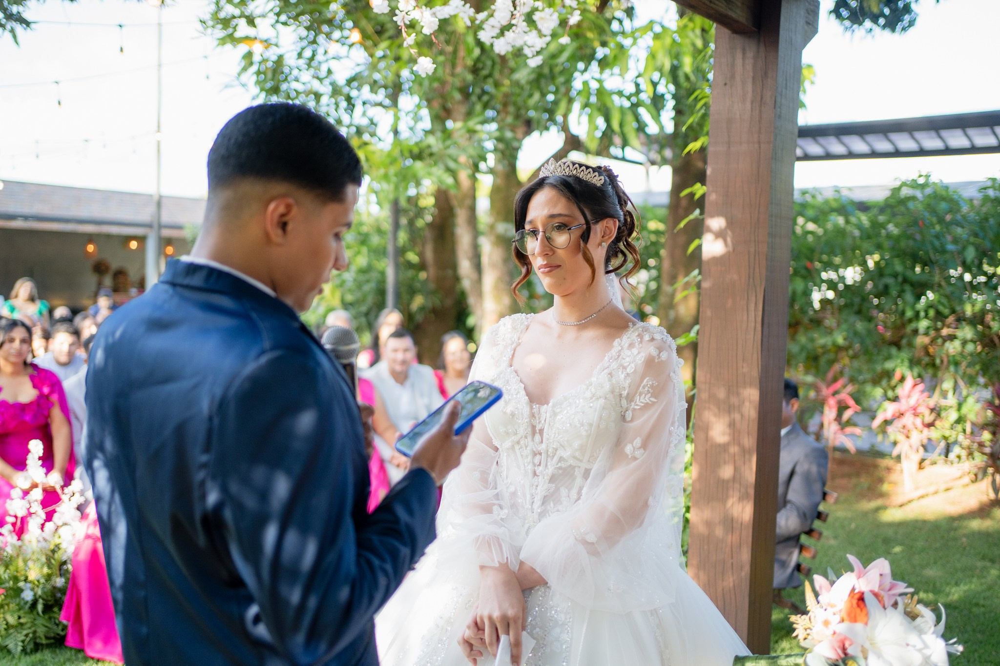 Larissa & Vinicius — Espaço Faveral / Aararaquara. Robson Colaço