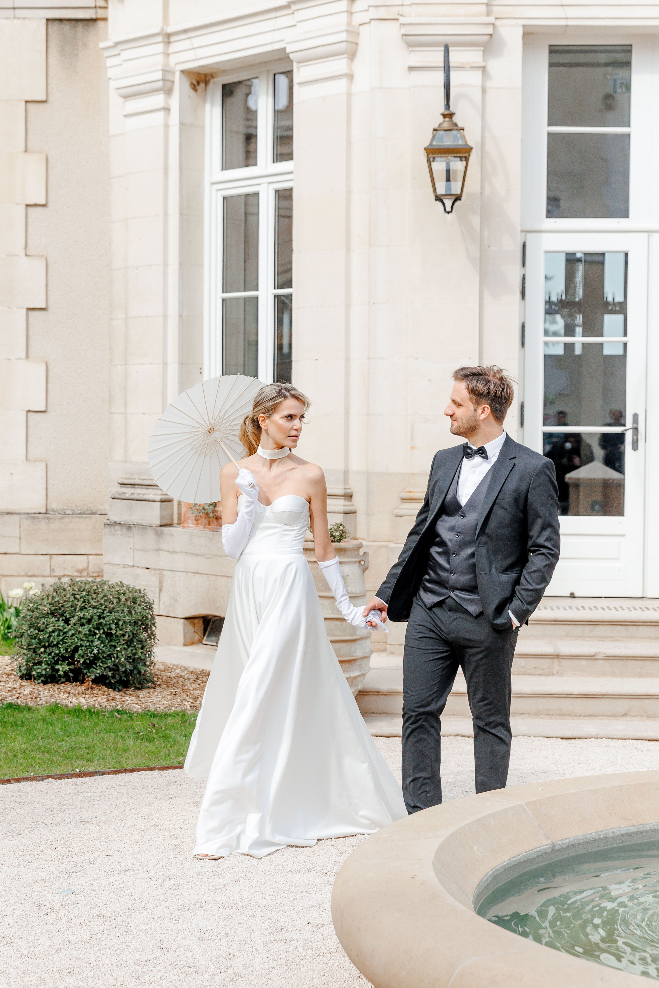 Elegant outdoor wedding ceremony in France, showcasing the city's iconic architecture.