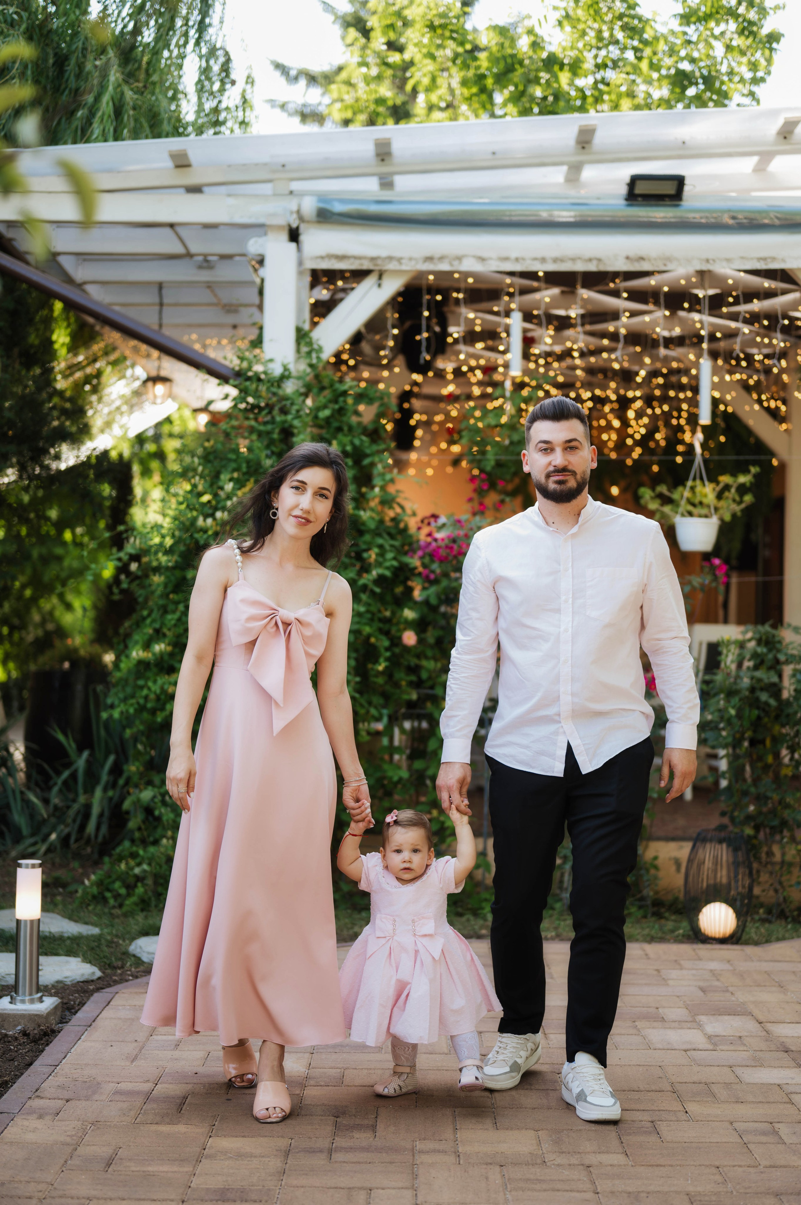 Turta/Mot. Amintirile tale merită mai mult decât o fotografie. Merită o poveste