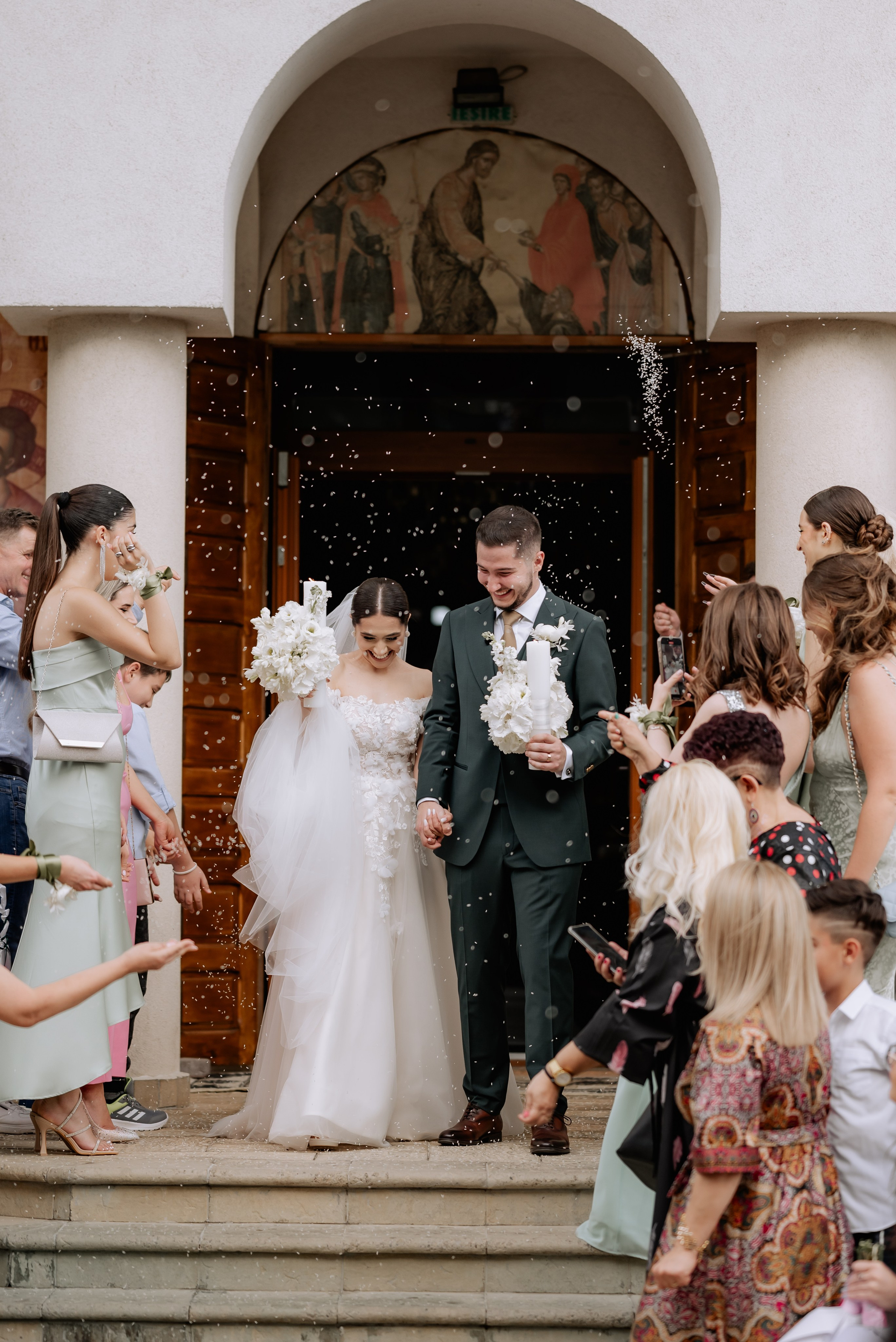 Nunta la Hotel Capitol Iasi. Proud Vision Weddings | Wedding Photography & Film — Servicii profesionale Foto Video Nunta Iasi