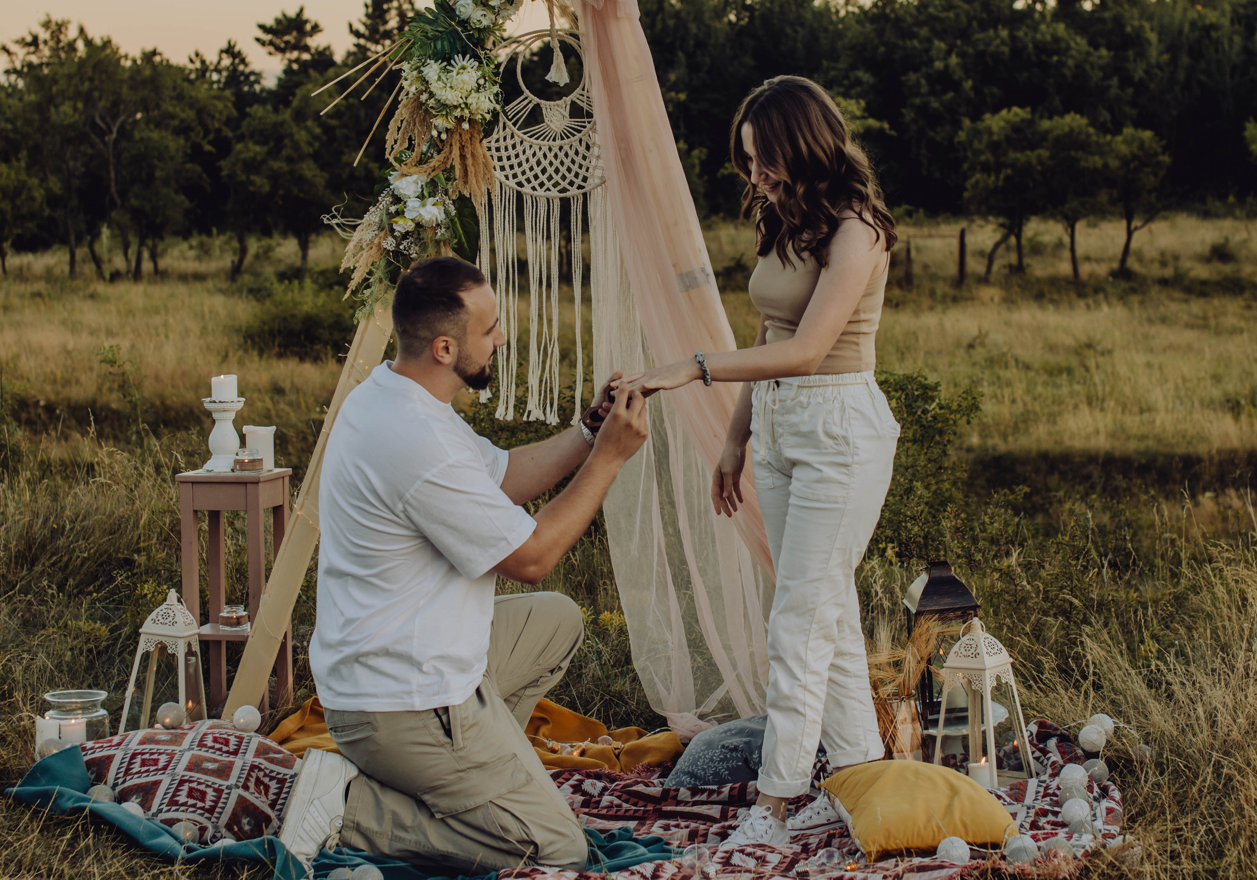 Gabi & Theoni. Wedding & couple photographer from Romania Rut Vetan