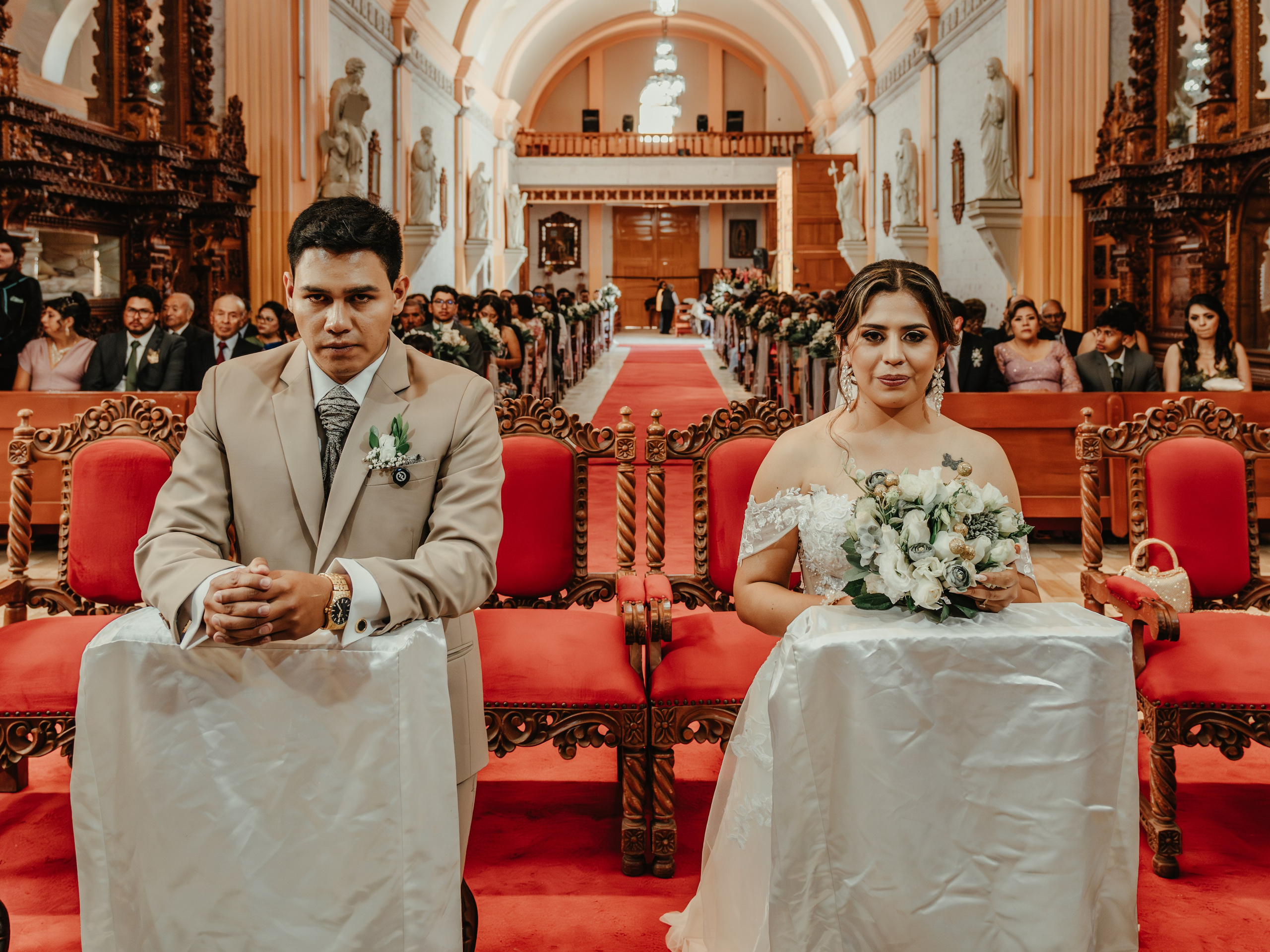 CARLA Y MARIO BODA RELIGIOSA. Studio KVTA | Fotografía y Video de Bodas en Arequipa