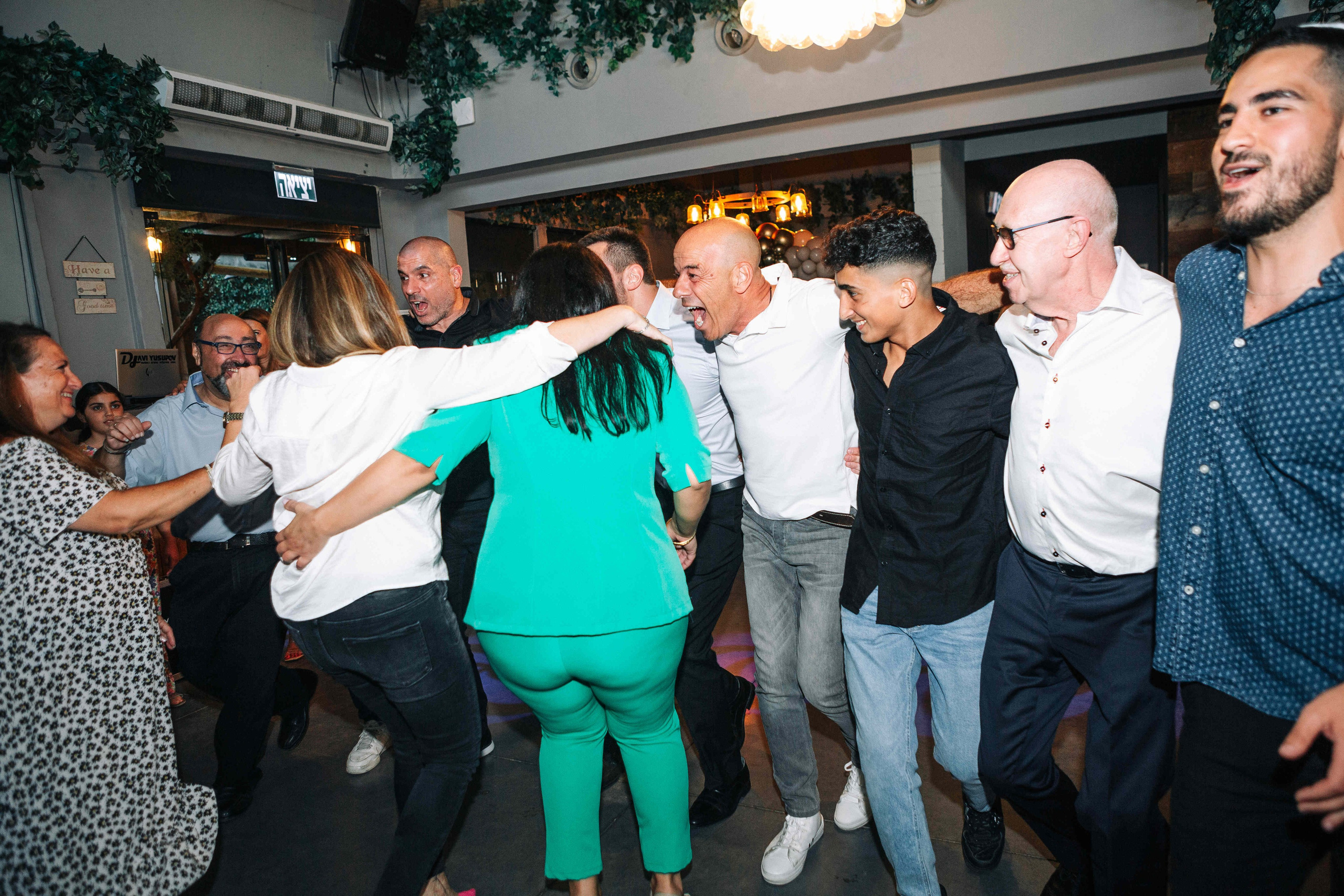 BRIT MILA (BIG EVENT). PHOTOGRAPHER IN ISRAEL