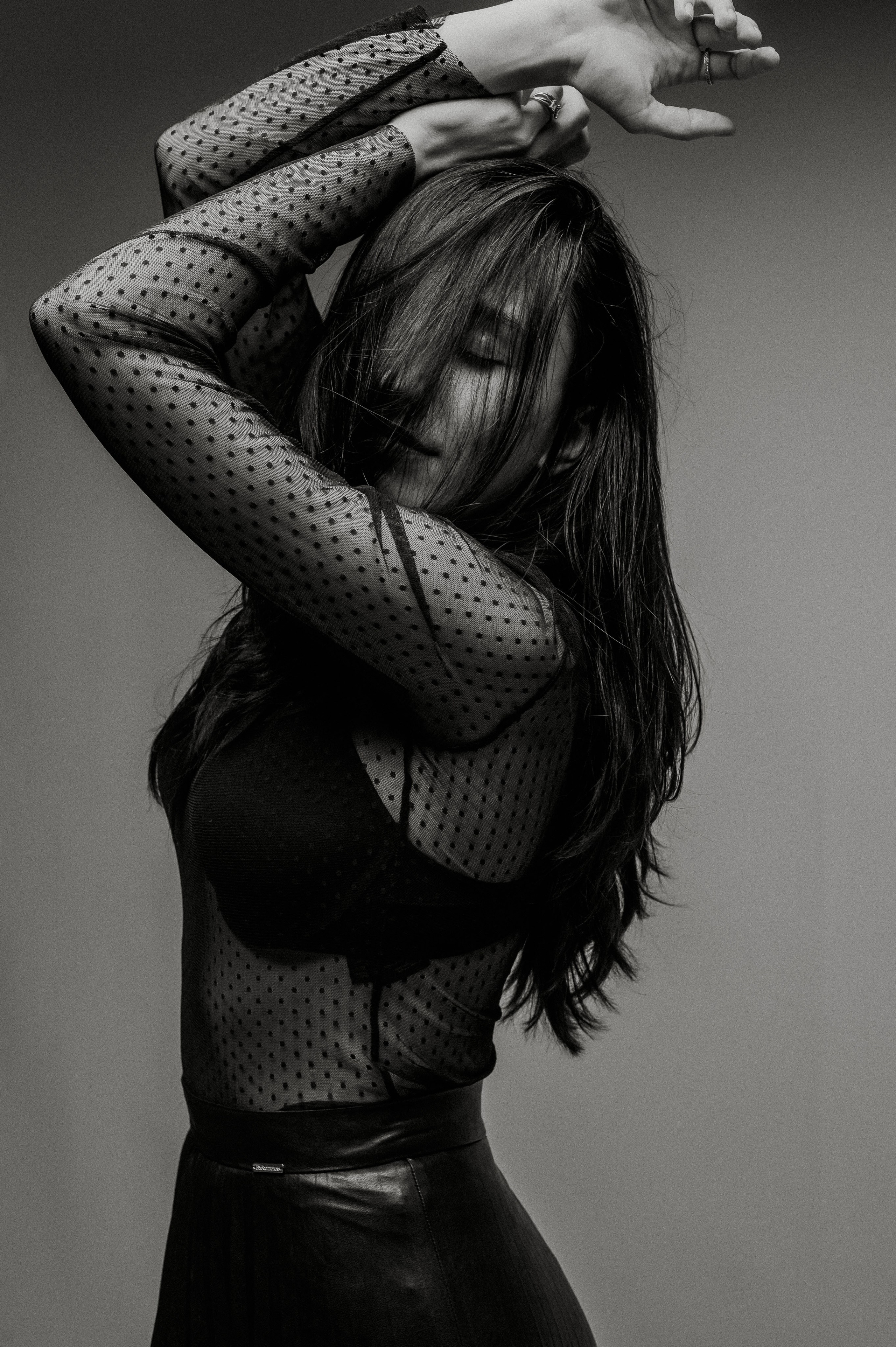 Sedinta foto in studio. Proud Vision Weddings | Wedding Photography & Film — Servicii profesionale Foto Video Nunta Iasi