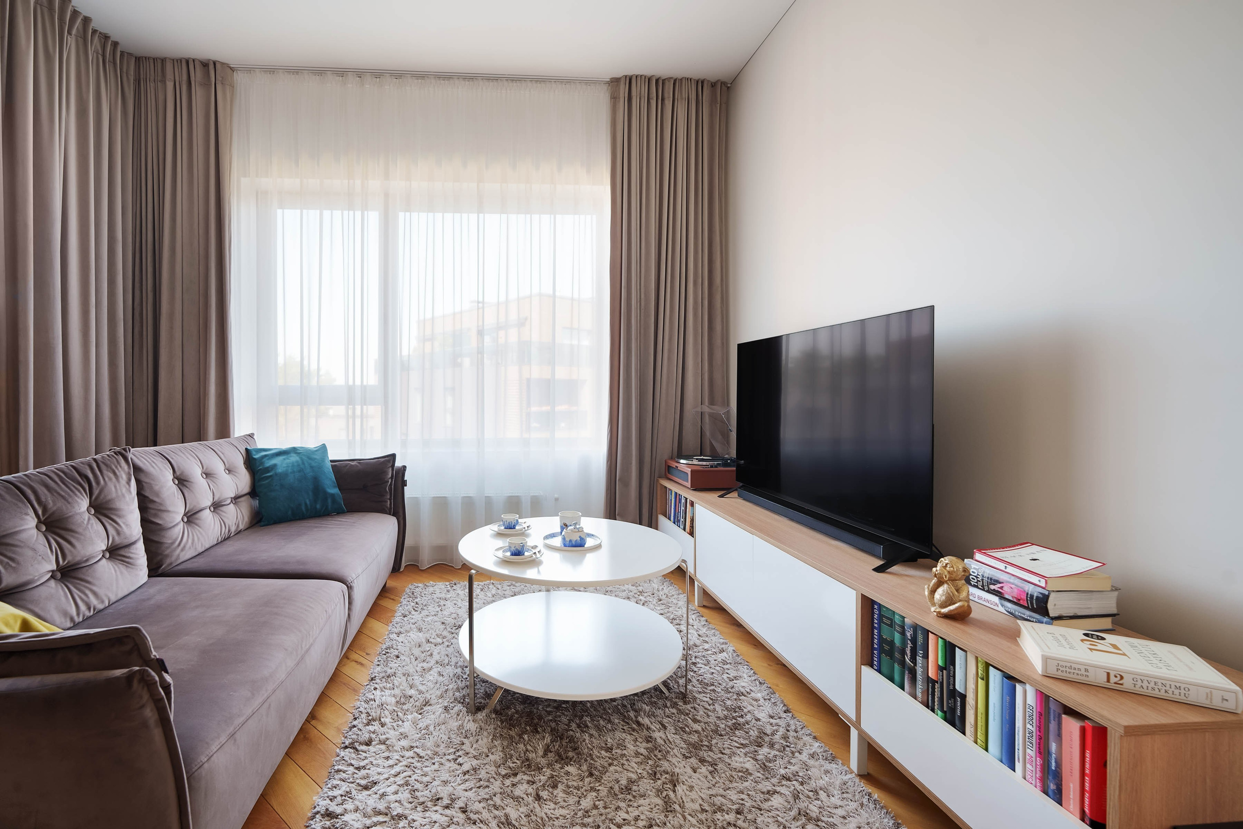 Zalakevičiaus g. 21. Elina Sapiega fotografė Vilniuje