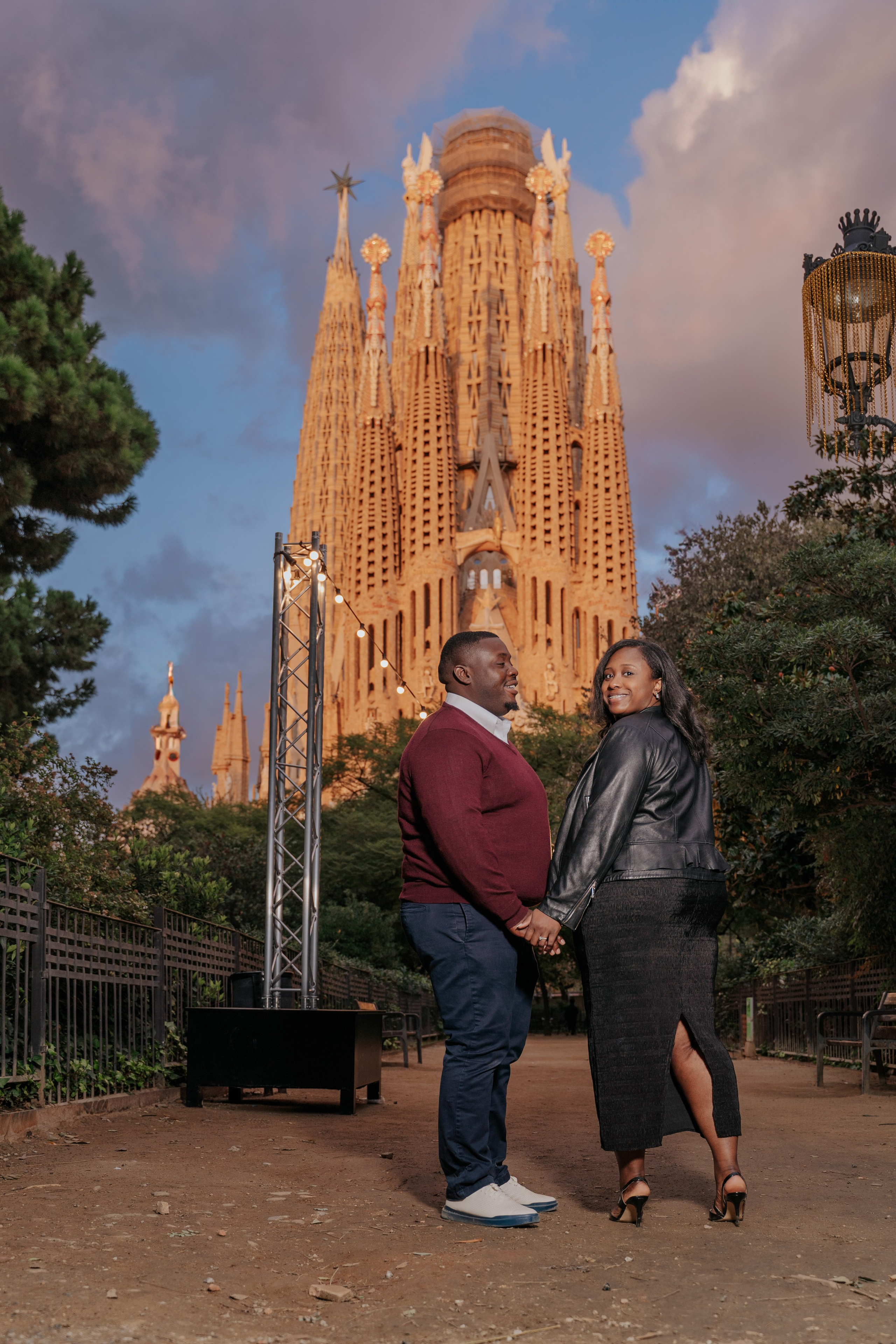 Barcelona Couples Photoshoot Ideas — Photographer in Barcelona, Spain