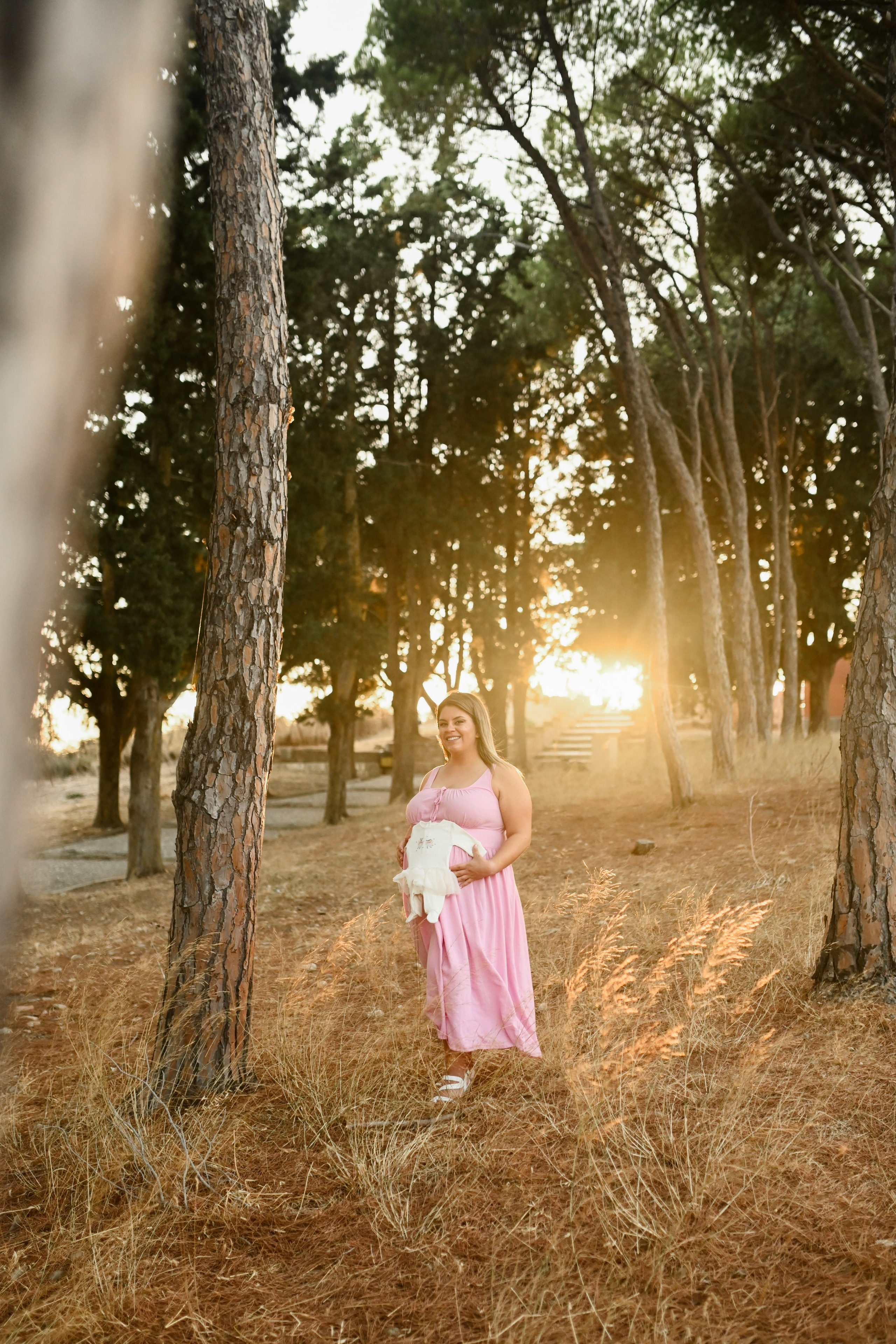 Φωτογράφιση εγκυμοσύνης στο Φιλέρημο Ρόδου – Μαγικές στιγμές μέσα στη φύση. WELCOME