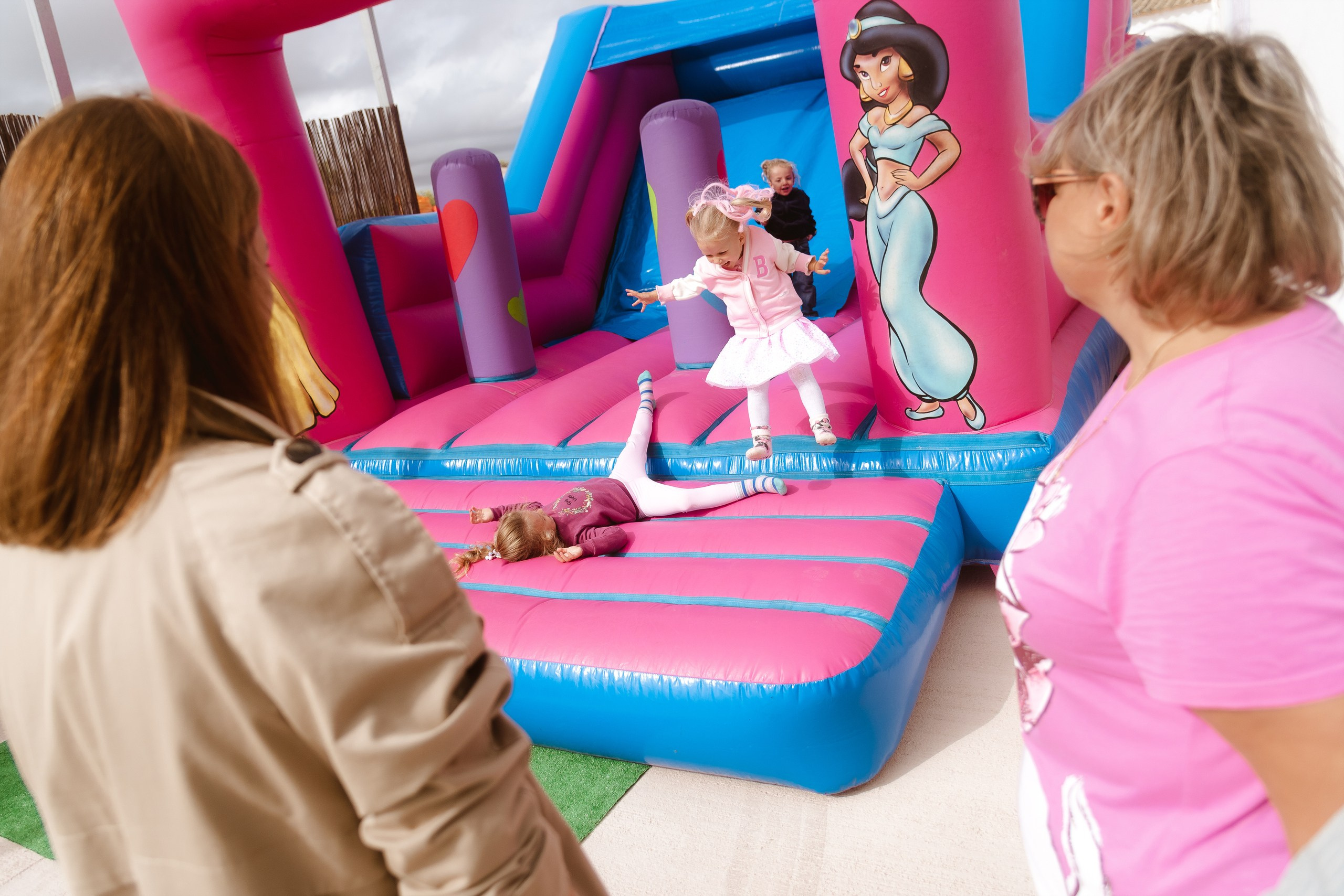 Fotógrafo para cumpleaños infantiles en Torrevieja y Alicante — Andrey Lukovnikov | Fotografía de reportajes