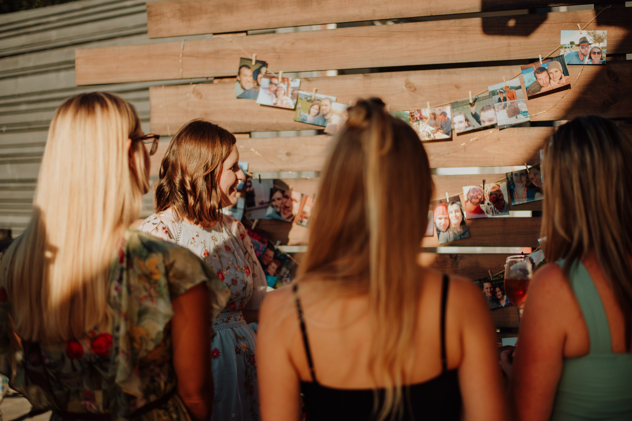 Czech and Portugal Photographer. Lifestyle, wedding and family photographer