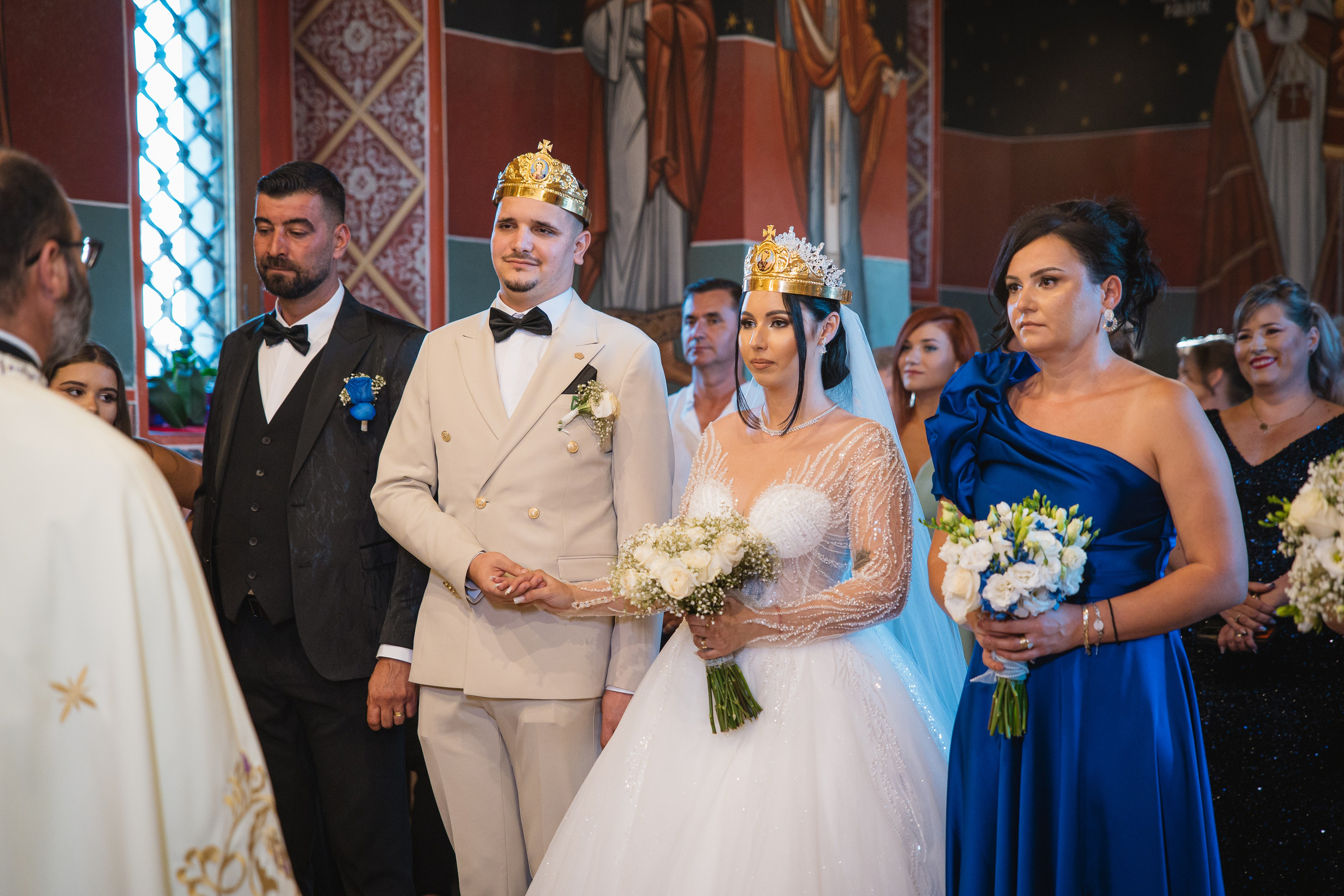 Bella & Adi. Foto Studio — Fotograf de evenimente, nunti, botezuri, portrete