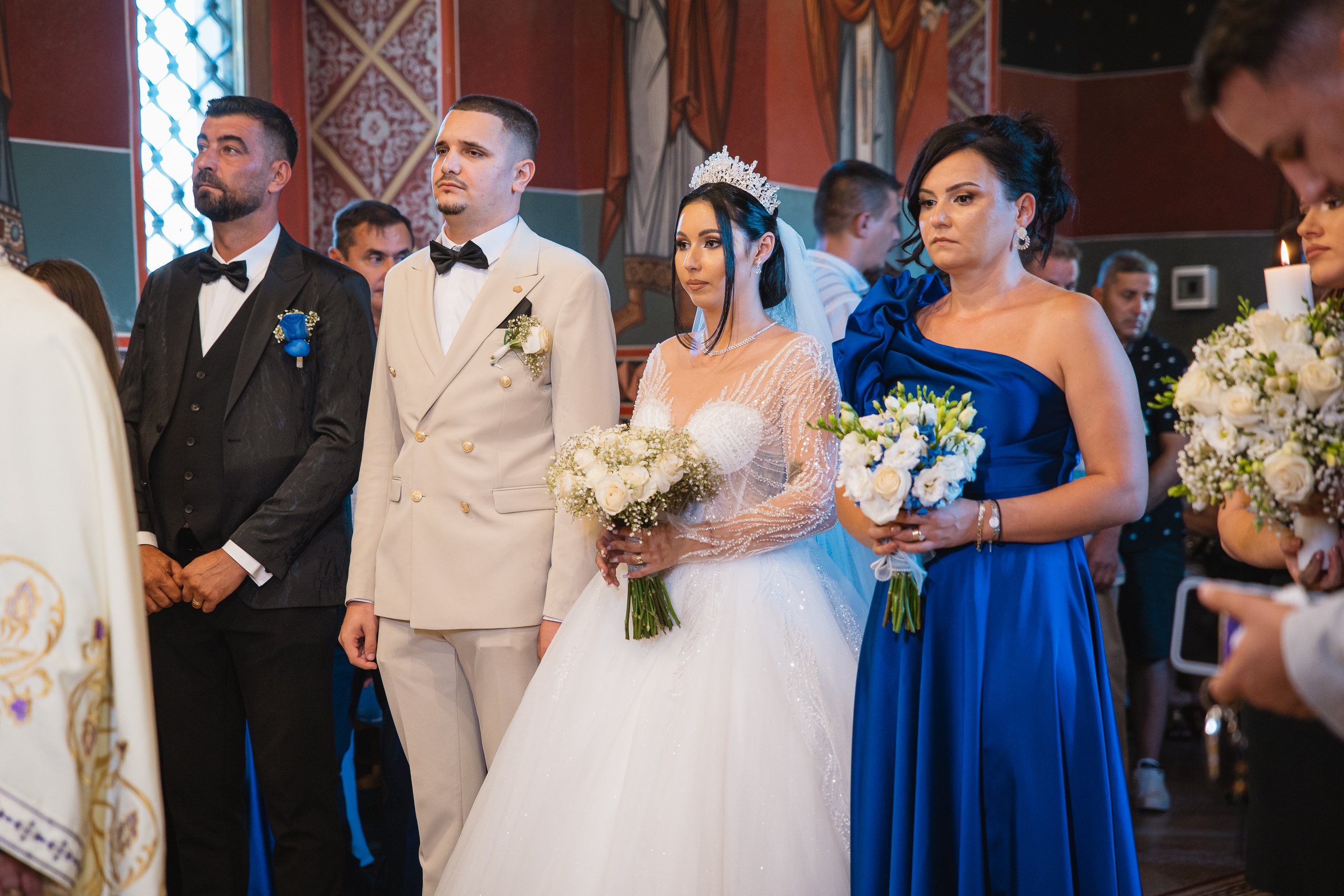 Bella & Adi. Foto Studio — Fotograf de evenimente, nunti, botezuri, portrete