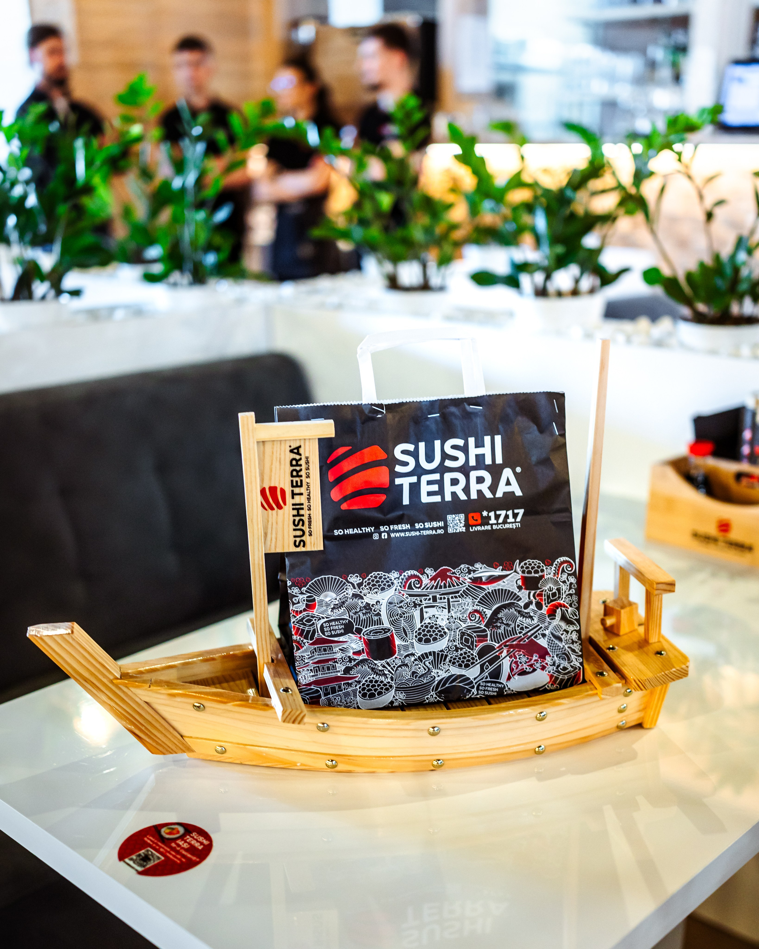 Sushi Terra. Marius Ciocan