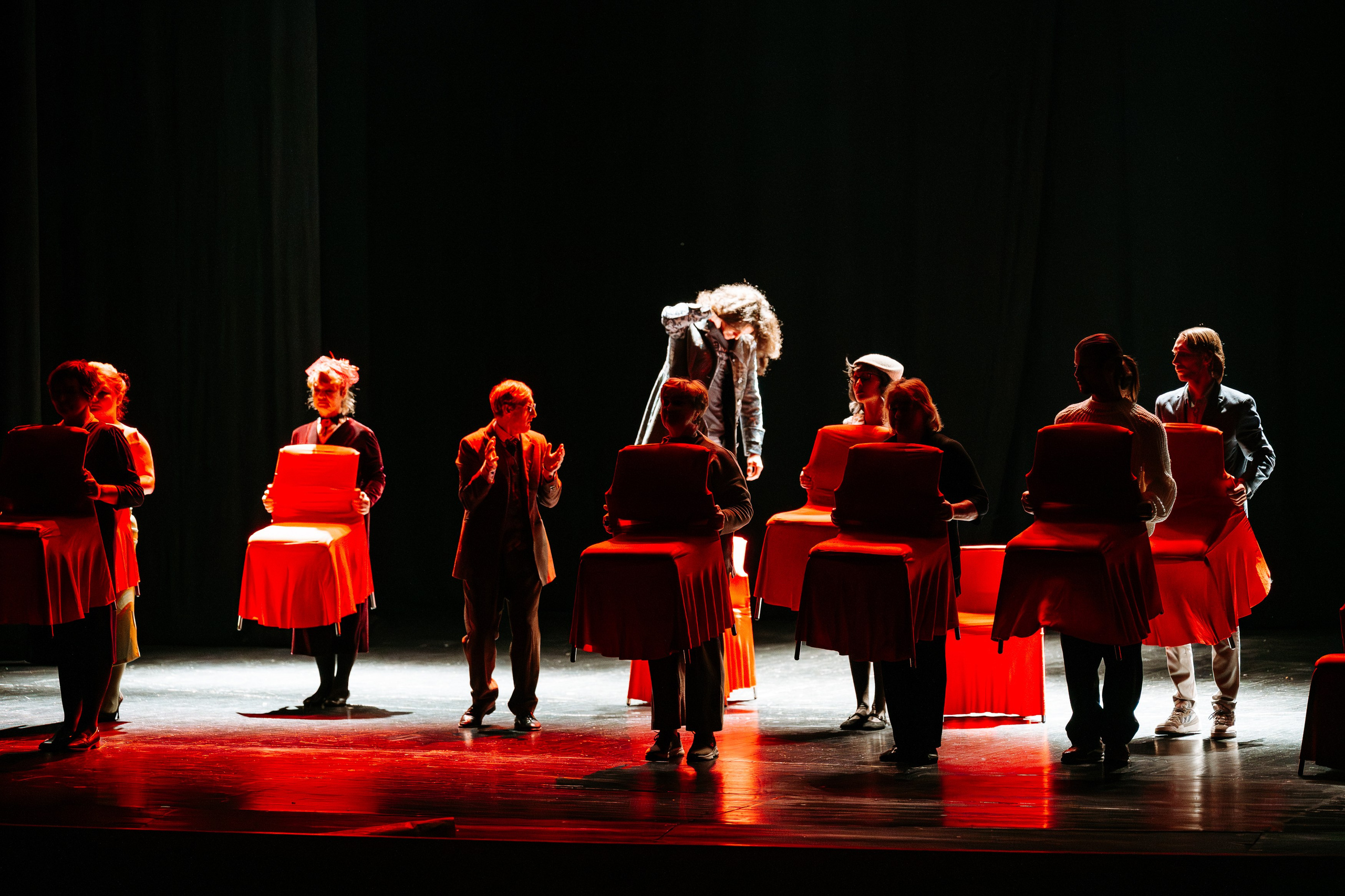 Garbo Teater „12 стульев“. Jelizaveta Gross - reportaaži- ja portreefotograaf Narvas