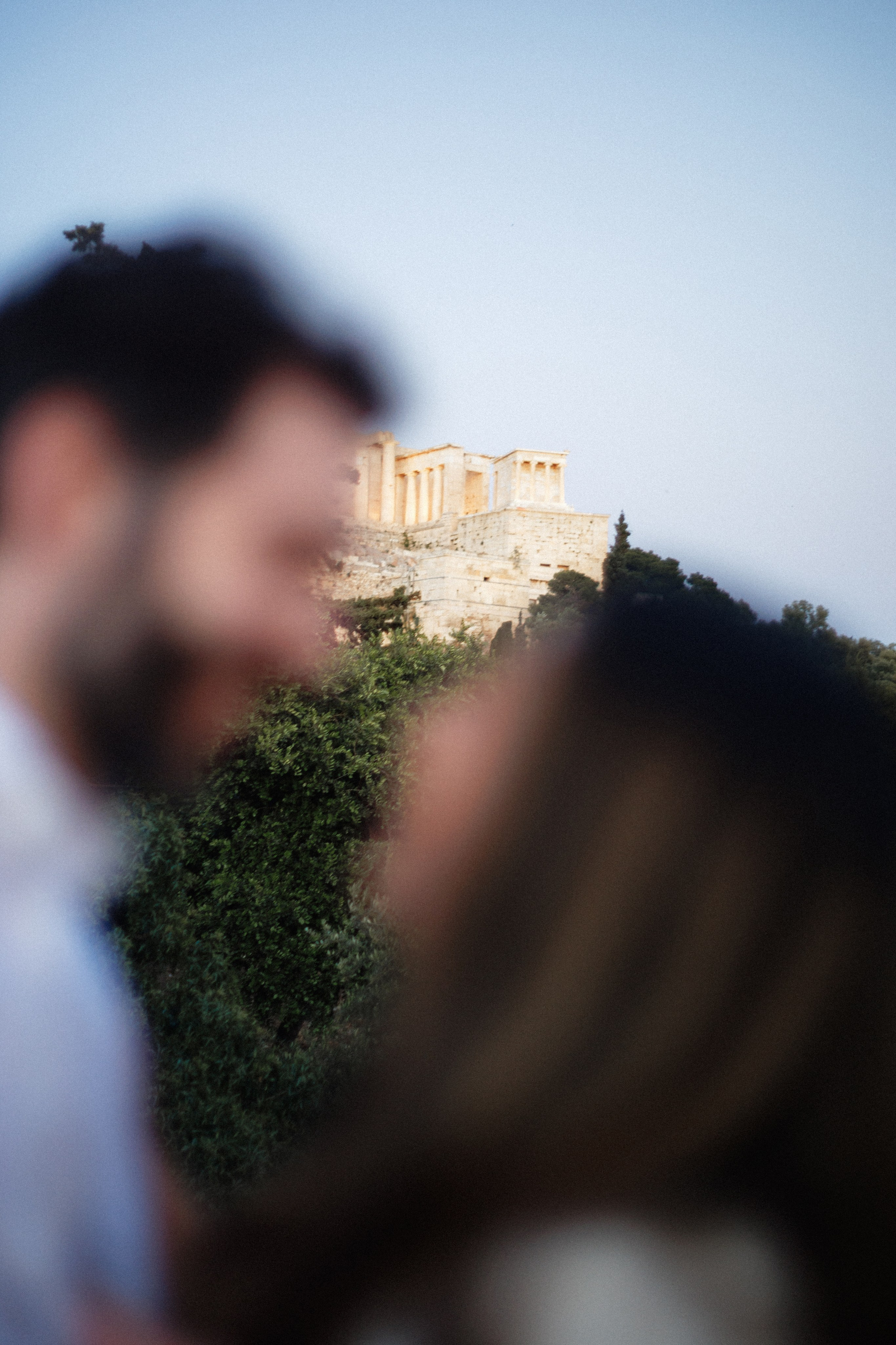 Proposal of Pieter to Vanya in Athens. Photographer in Greece Kristina