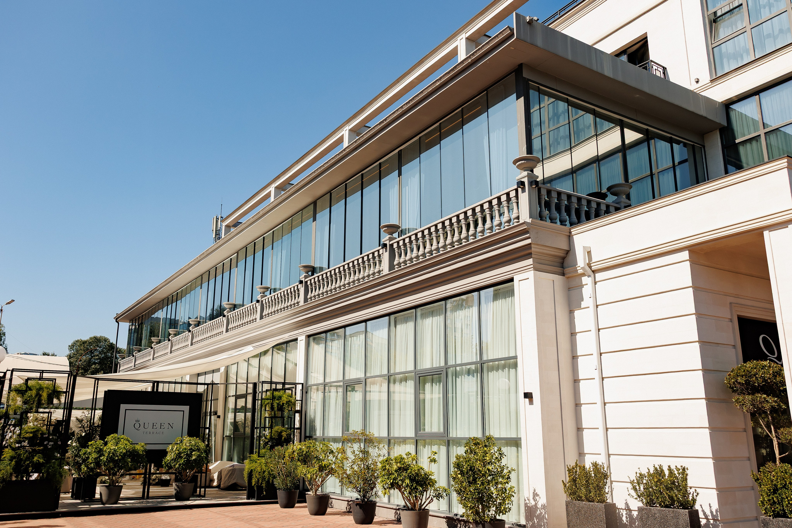 Serghei & Erica — Queen Residence. Servicii Foto și Video 067188353