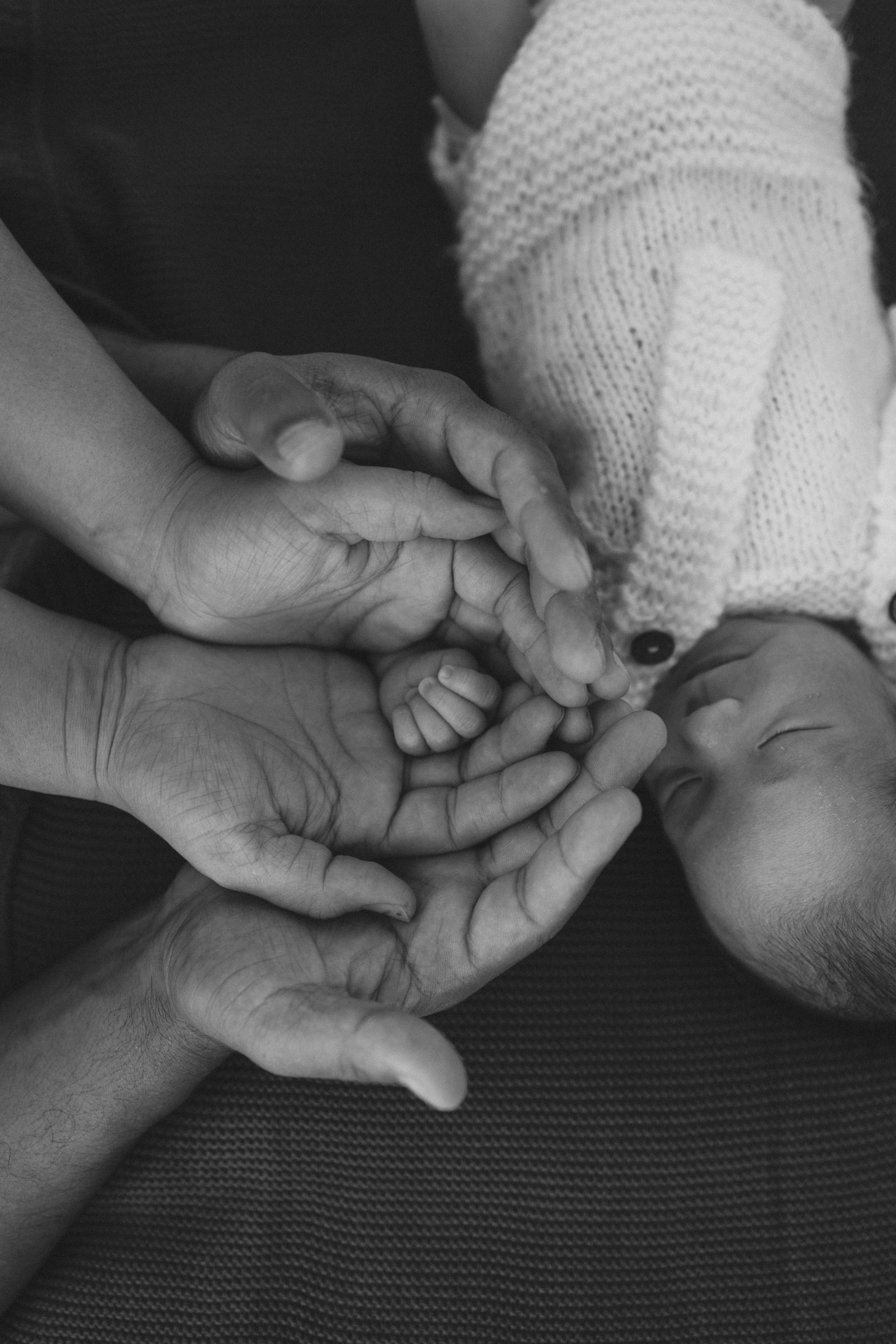 Pure love newborn. Фотограф родов, семей и новорожденных малышей в Дубае