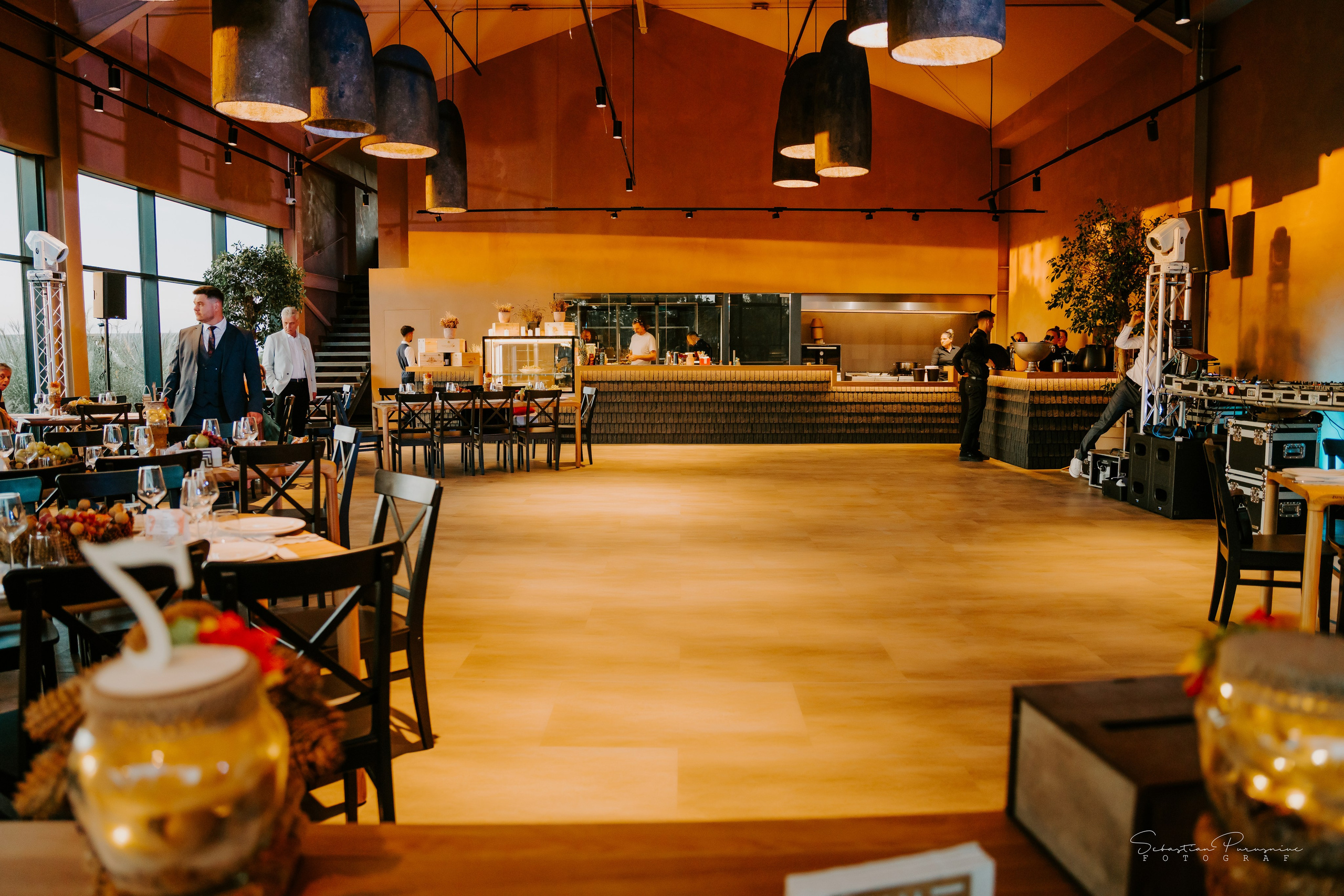 Ana & Bogdan. Sebastian Purusniuc Fotograf - Iasi