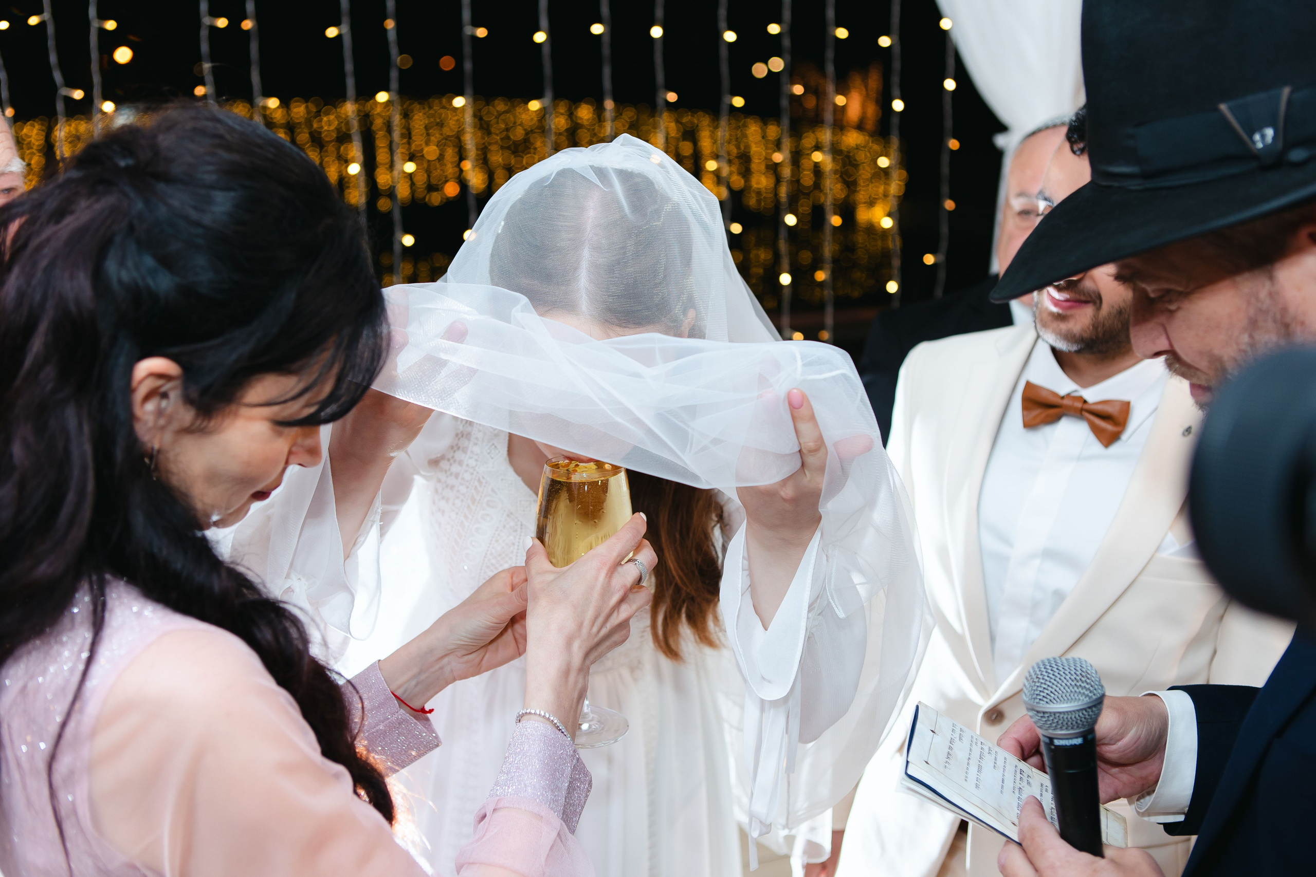 Heart to Heart. Https://shi-photo.com/