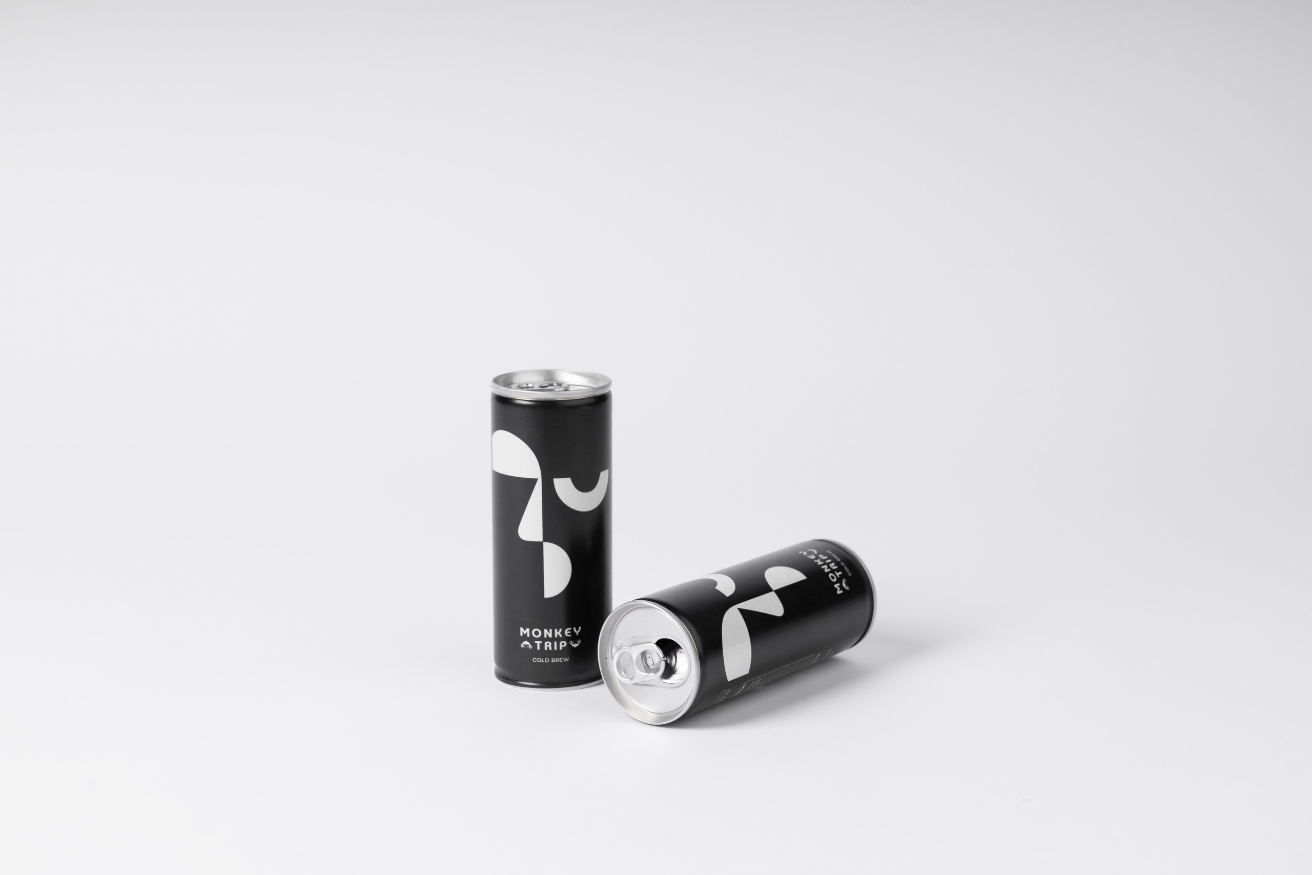 Product Styling for Monkeytrip beverage