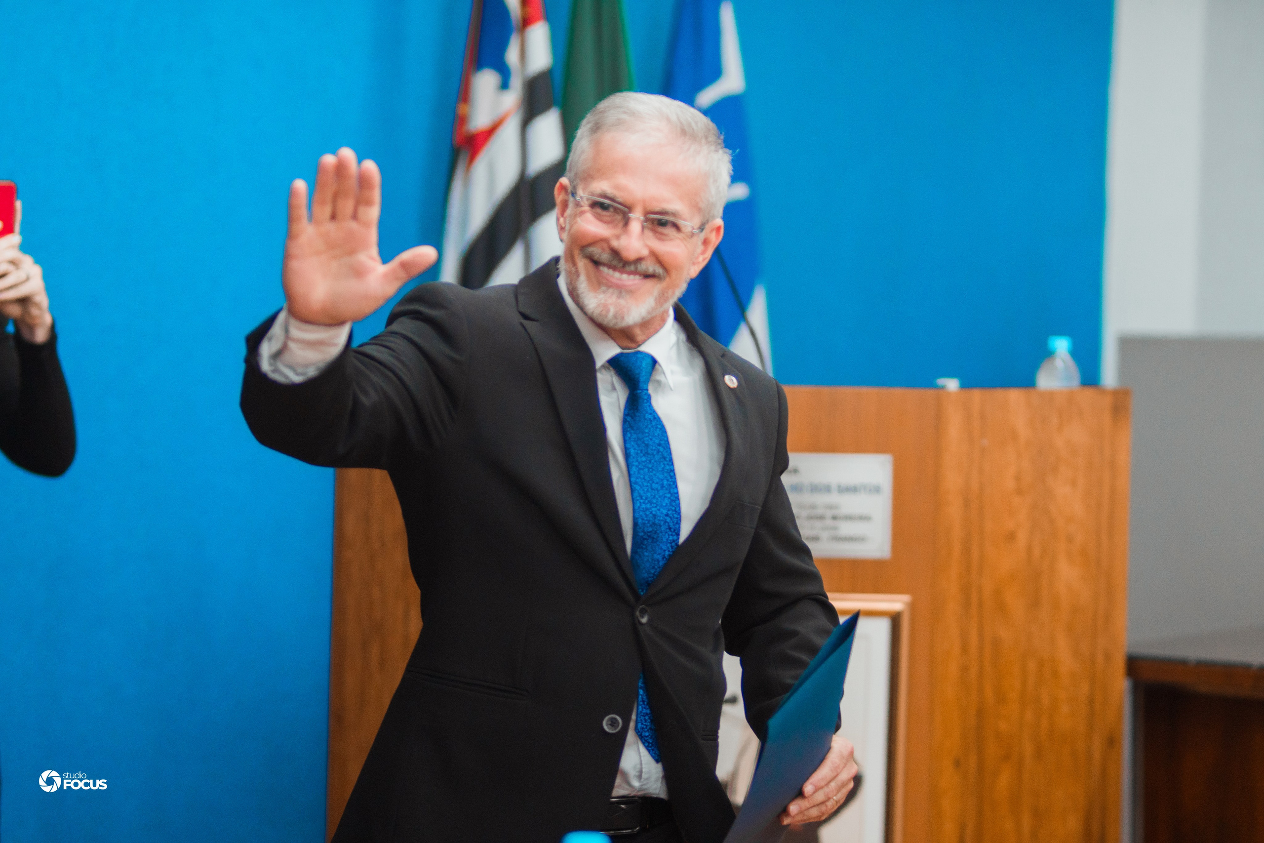 Corporativo/Politico