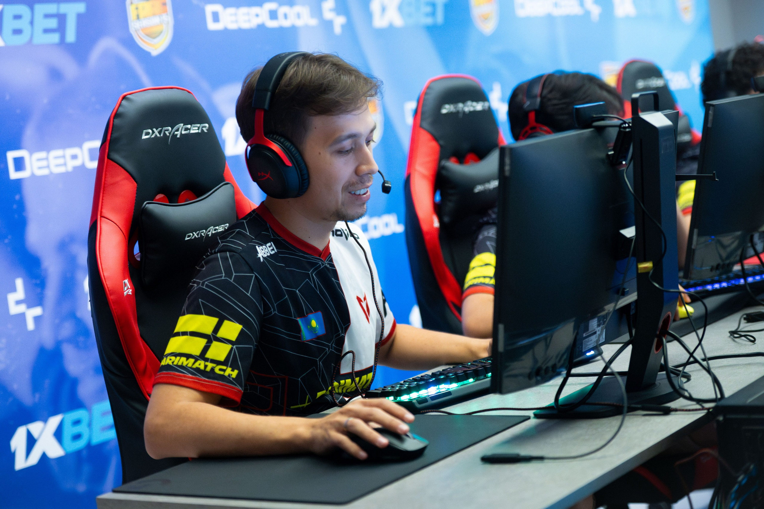 LanDaLan & FRAG & GLuck Yungstar & UCA