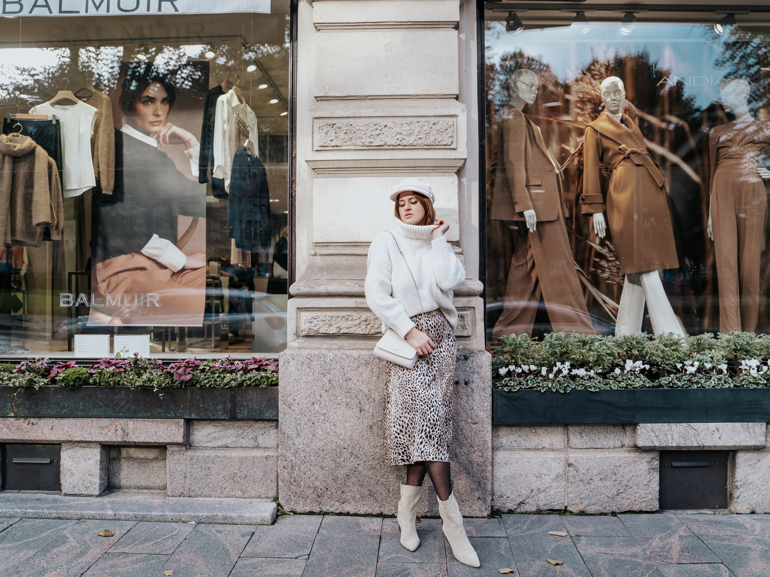 Makeup artist and hair stylist photoshoot. Oxana Dia Business and Brand Photography and Videography in Barcelona