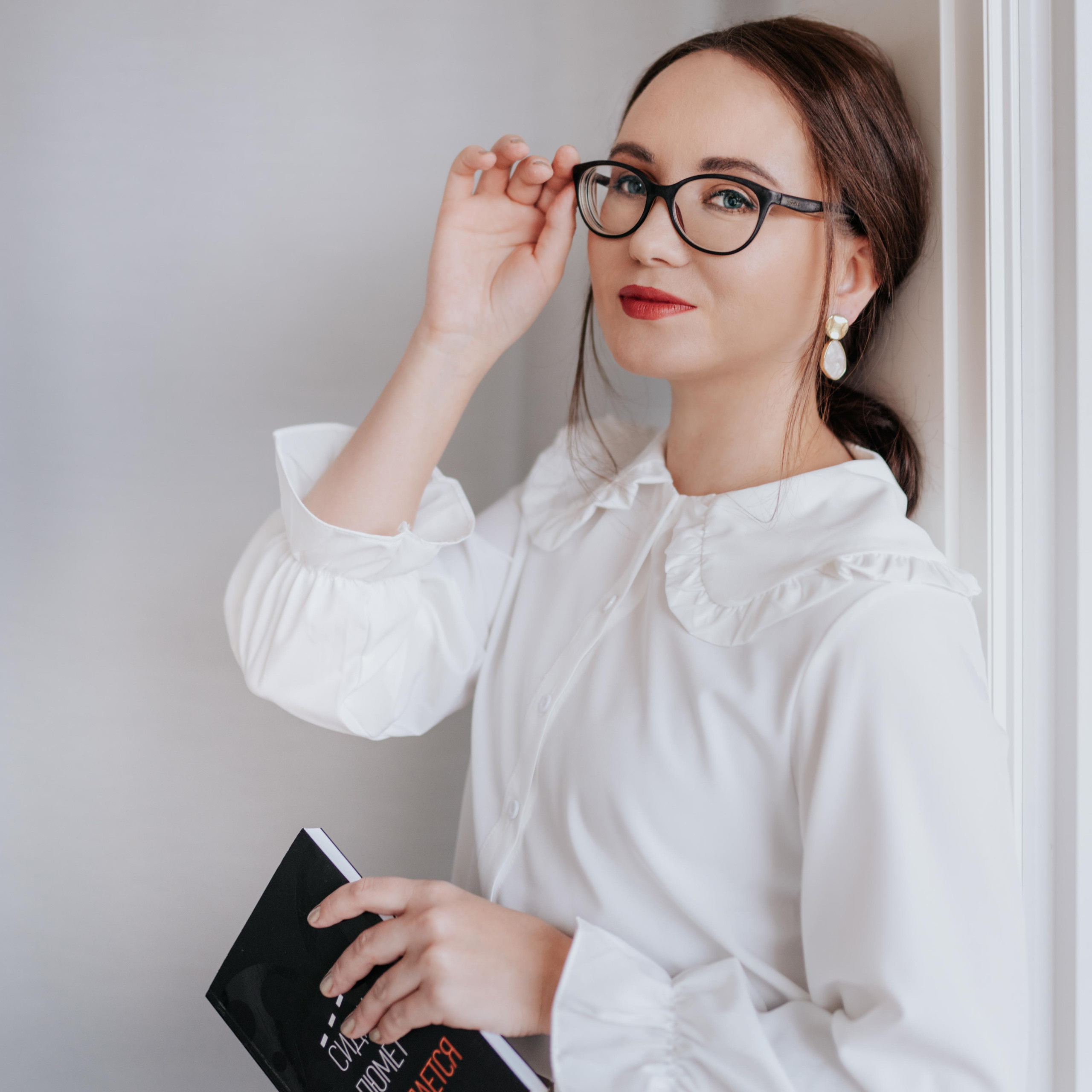 Videographer and online school founder photoshoot. Oxana Dia Business and Brand Photography and Videography in Barcelona