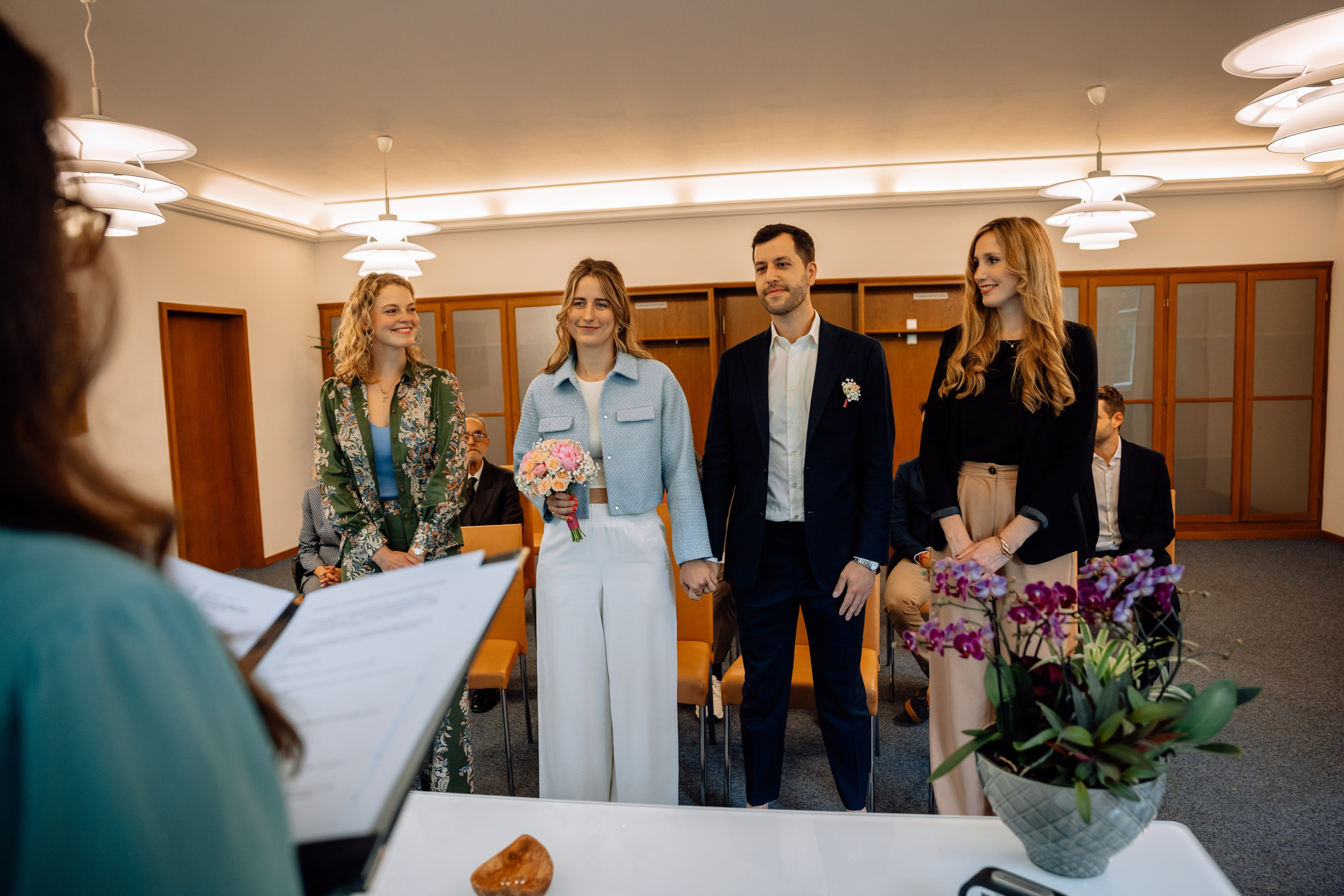 Romanrische Trauung im Standesamt Mandlstraße | München im Sommerlicht. Hochzeitsfotograf München Taufe Familienfotograf Tanja Mauke