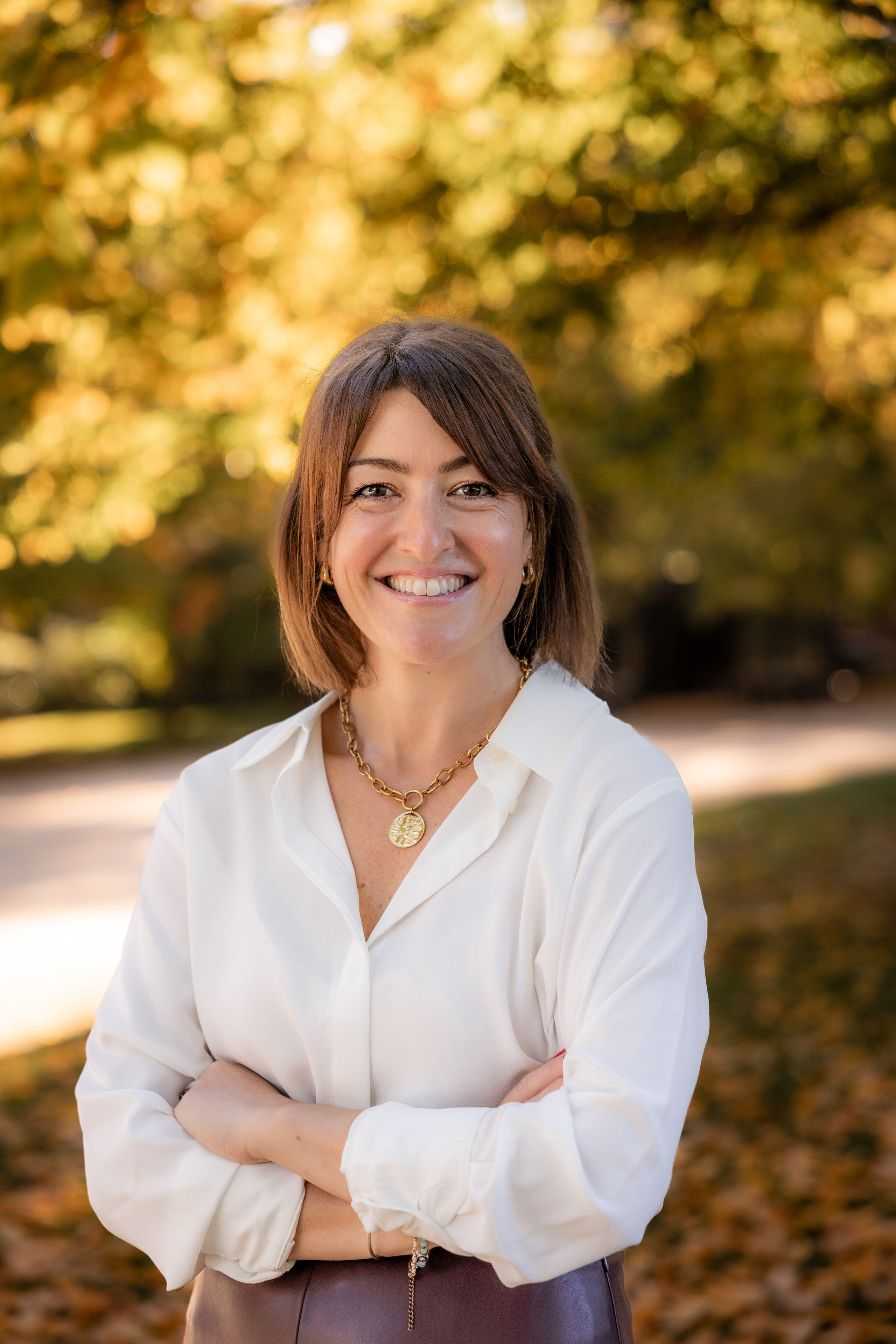 Autumn Family photoshoot in Toulouse. Jardin des Plantes. Eugénie Smirnova — your photographer in Toulouse and southwest France