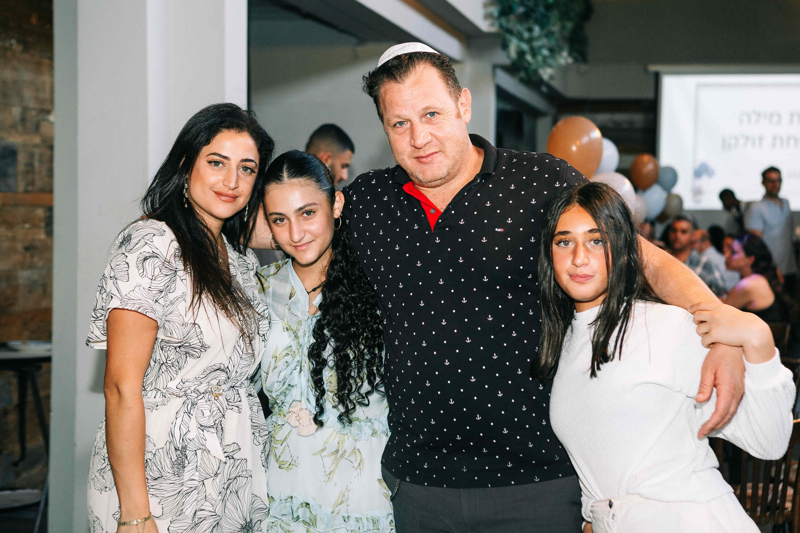 BRIT MILA (BIG EVENT). PHOTOGRAPHER IN ISRAEL