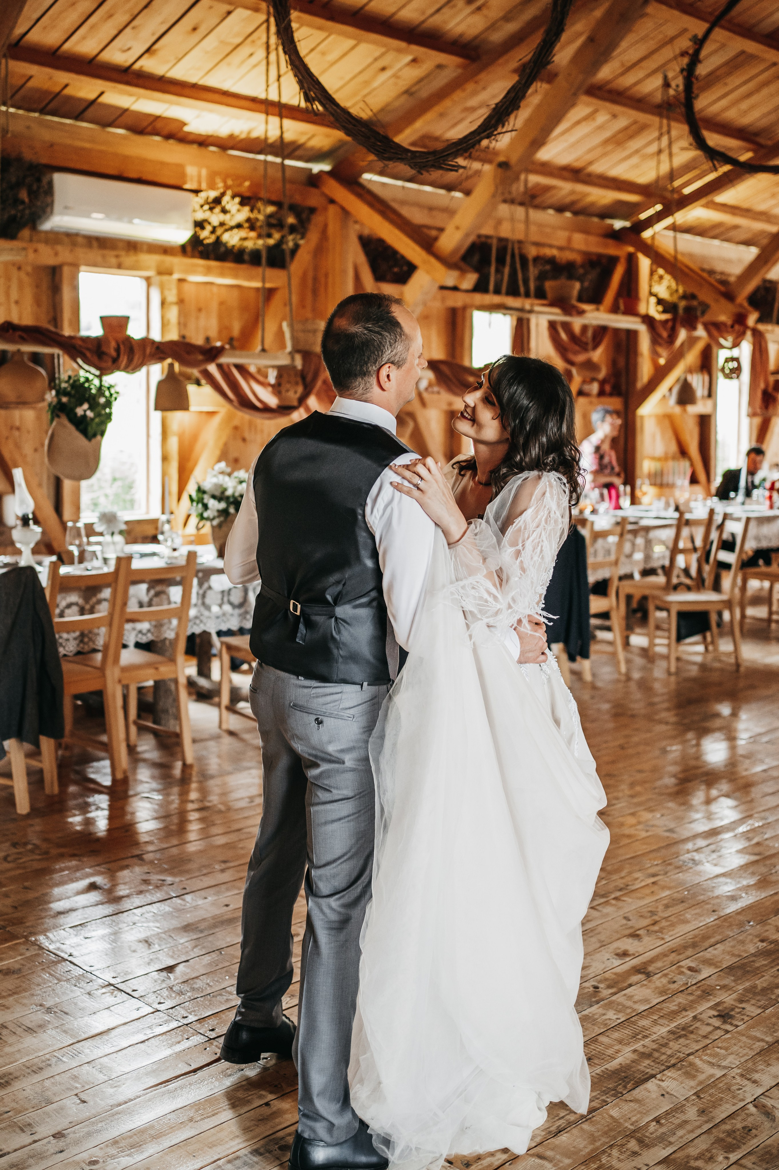 R & D. Fotograf Nunta Iasi - Hearts & Pictures