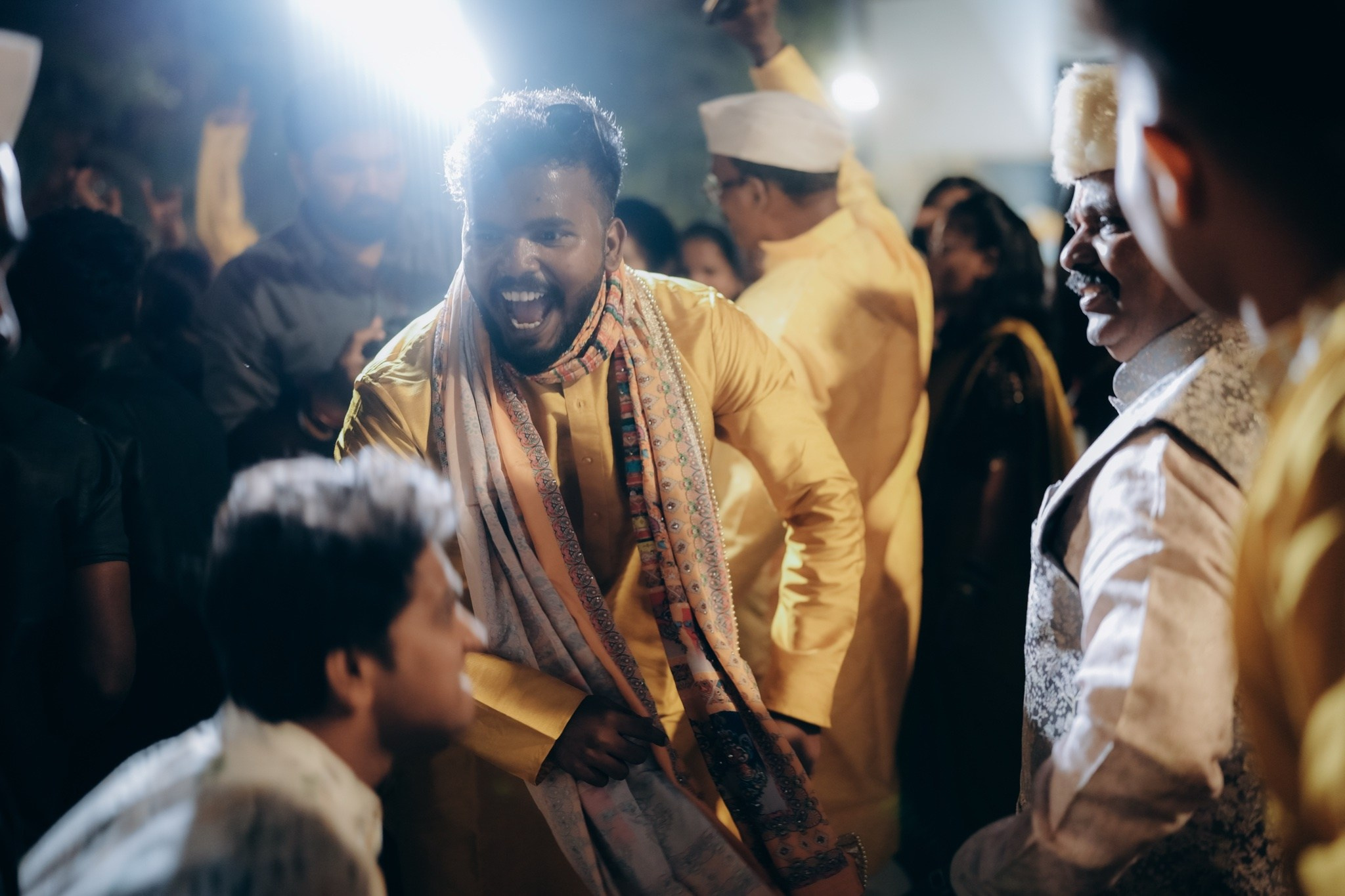 Mayuresh & Harshala. Promise in Pixels — Candid Wedding Photographer & Cinematographer in Mumbai, India
