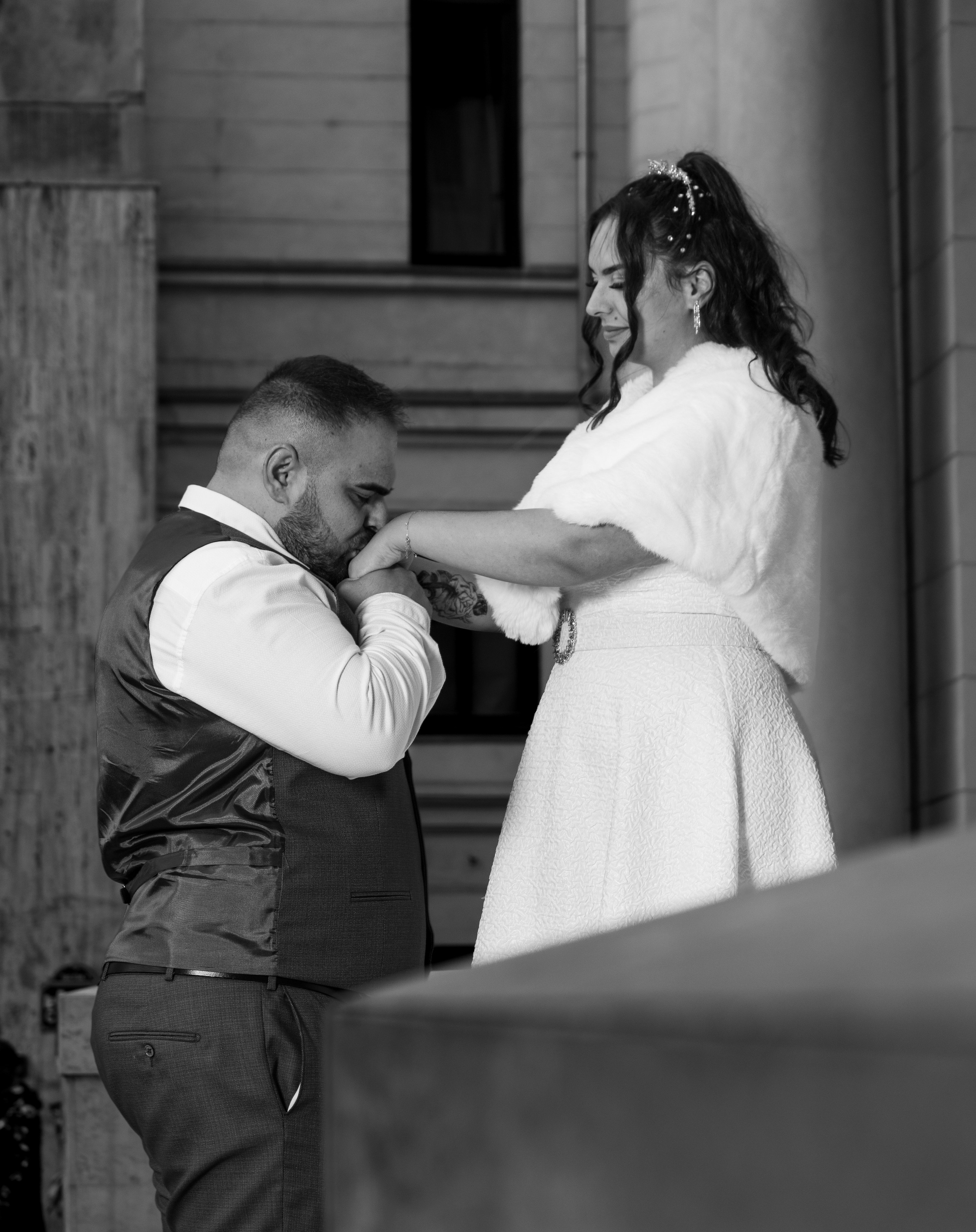 Civil Ceremony Florin — Alexandra. Hand for photos