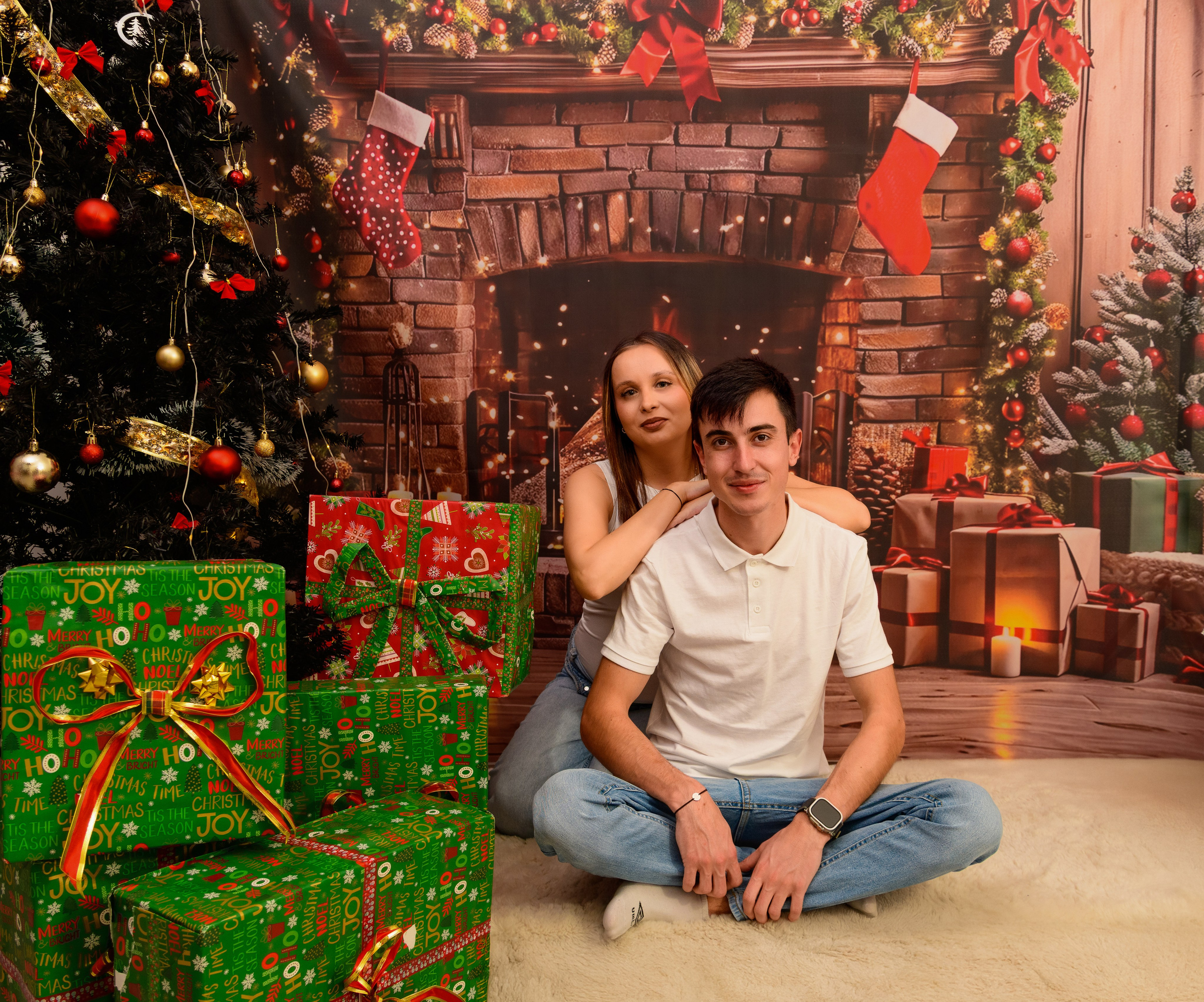 Christmas Photoshoot. Hand for photos