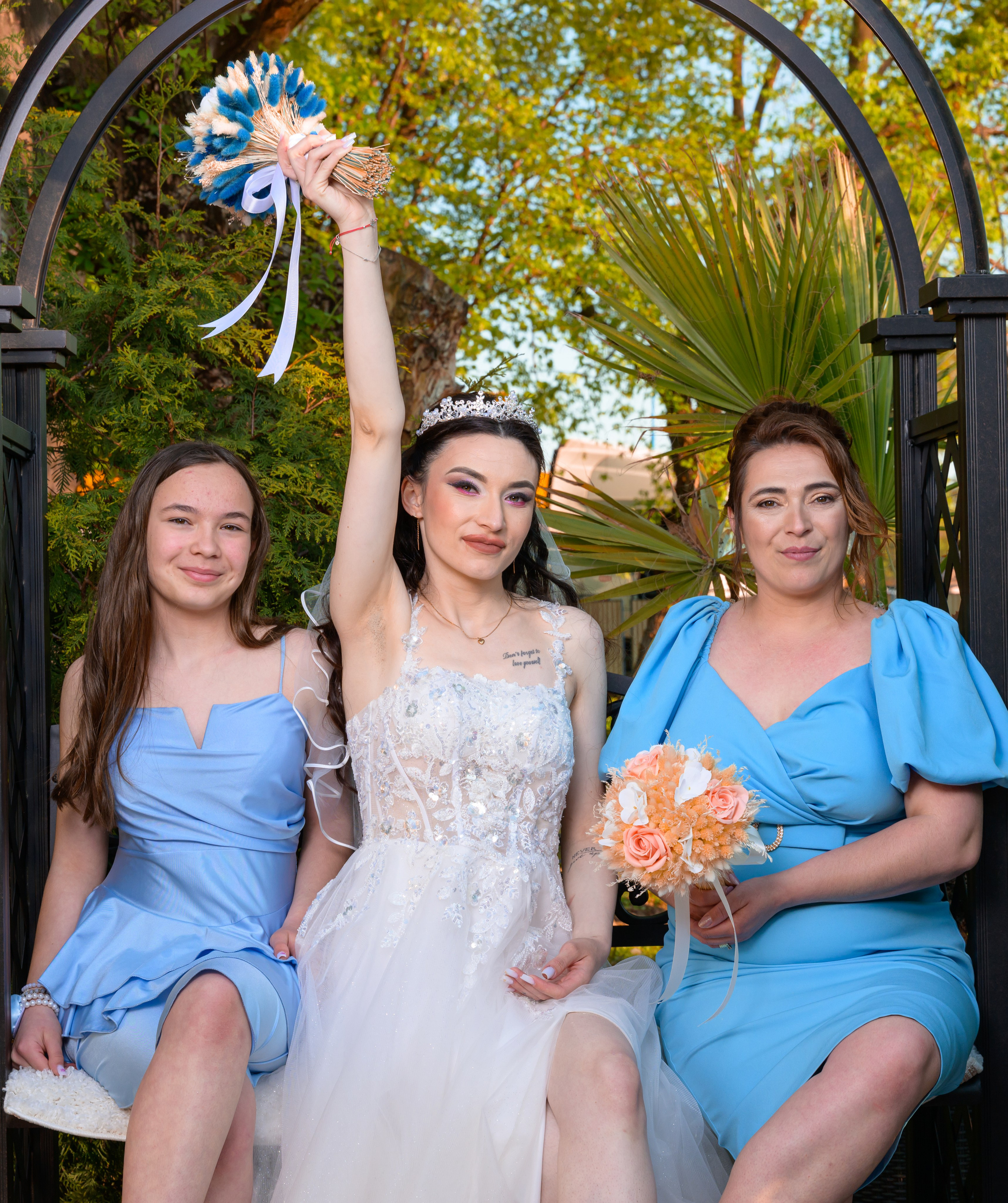 Wedding. Hand for photos